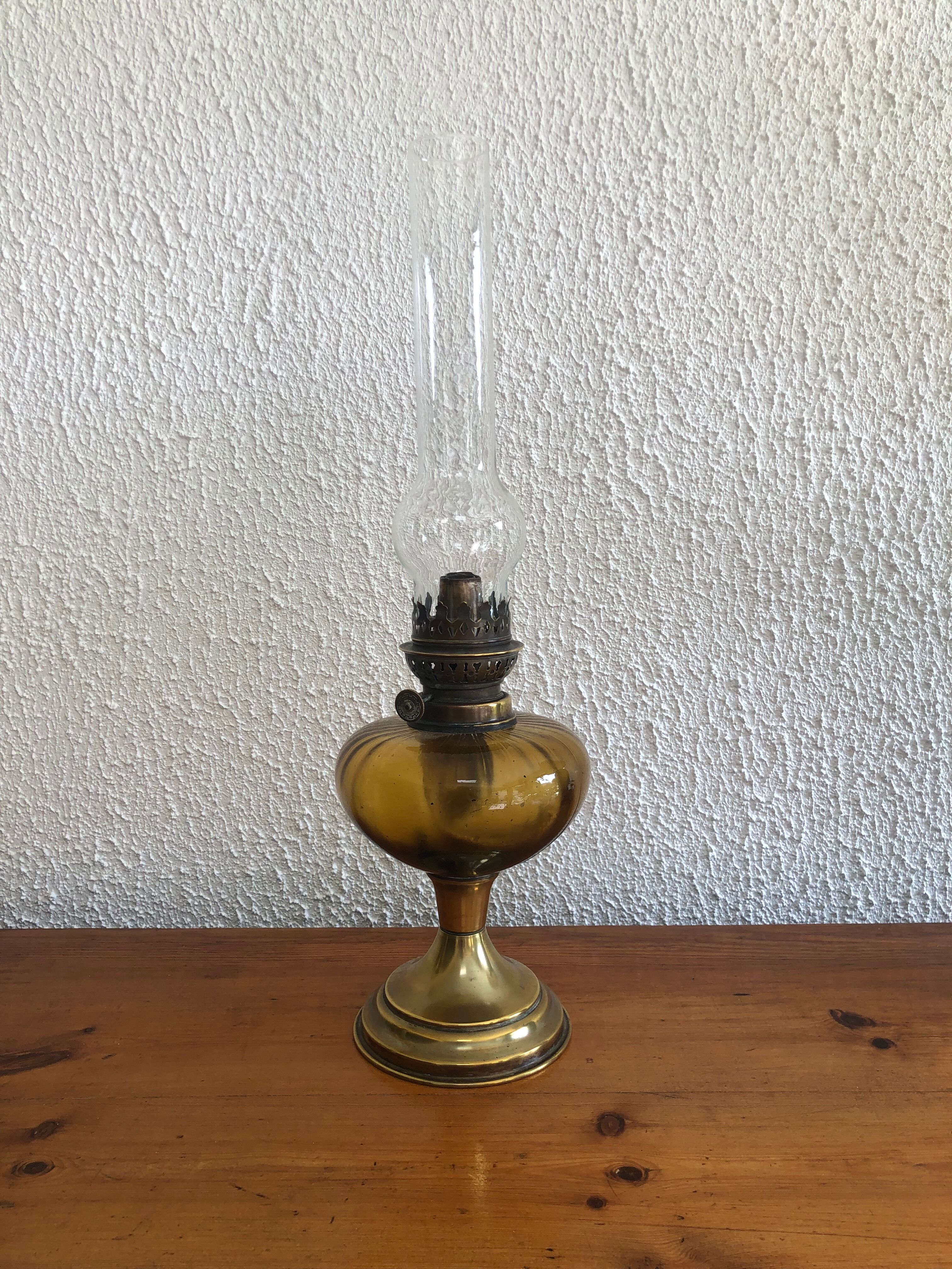 Oil lamp