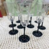 10 champagne flutes