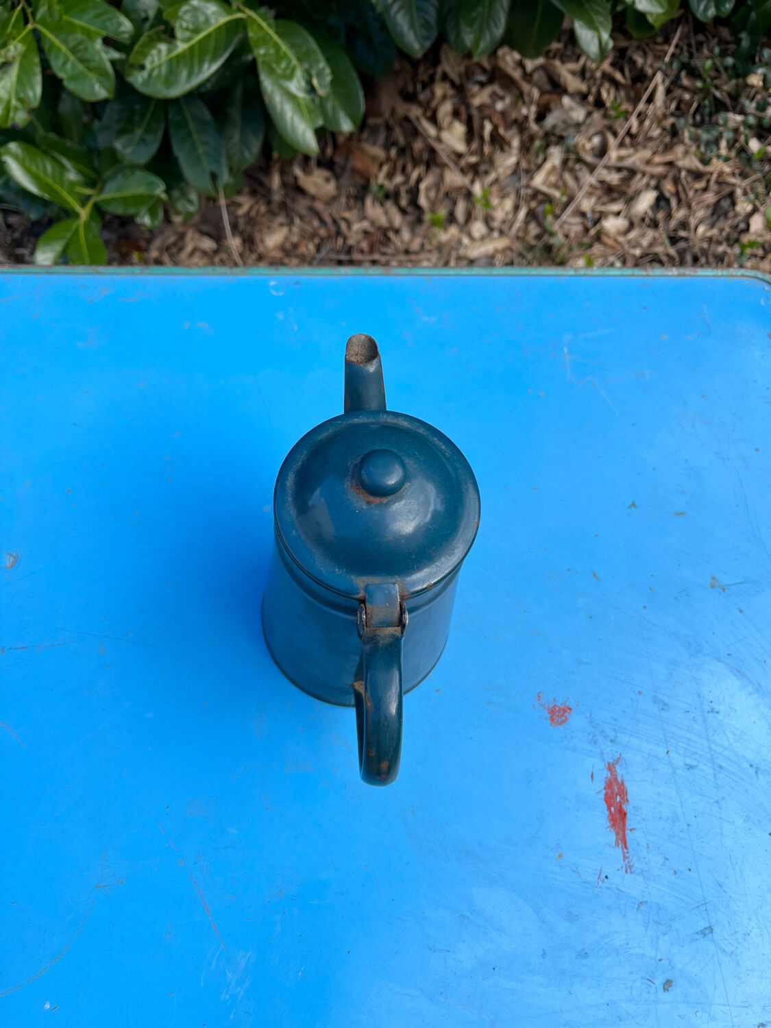 Enamelled coffee maker