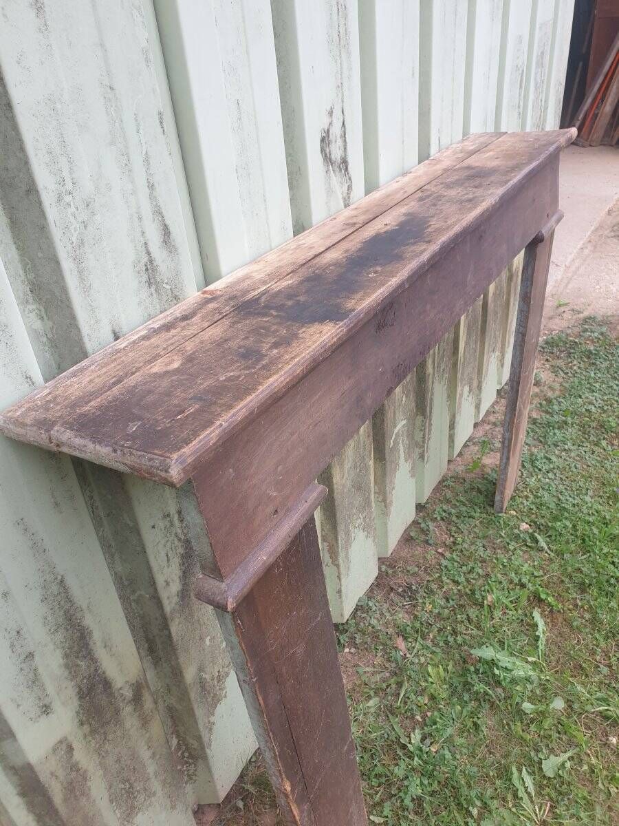 Country-style fireplace surround - stained poplar - late 19th century