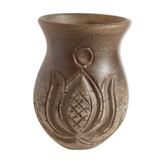 Hungarian chiseled earth vase