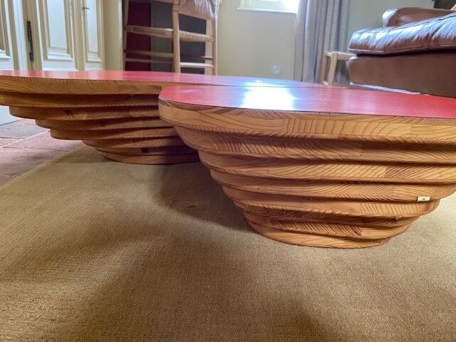 Stackable coffee tables