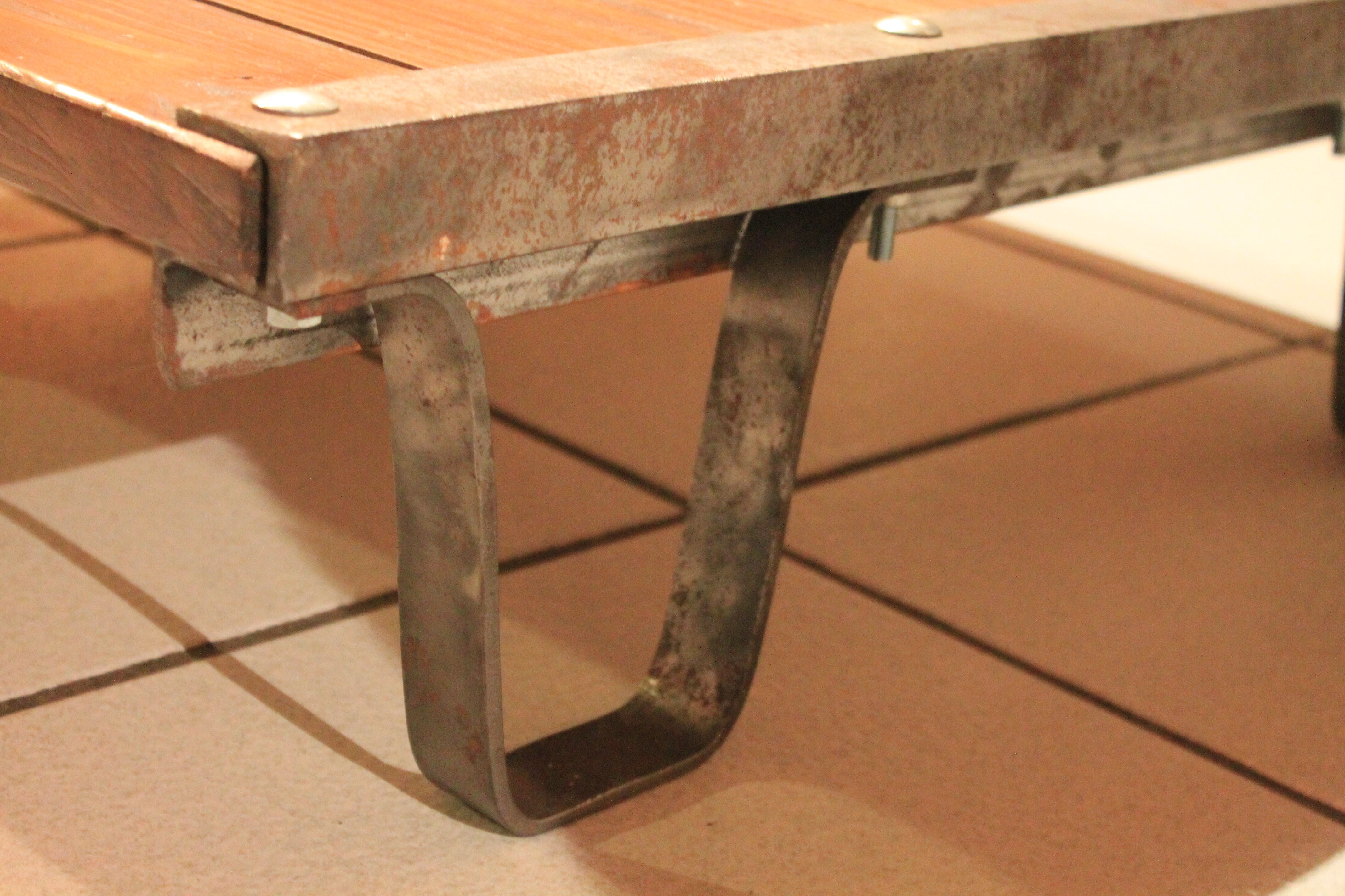 Industrial coffee table, SNCF palette