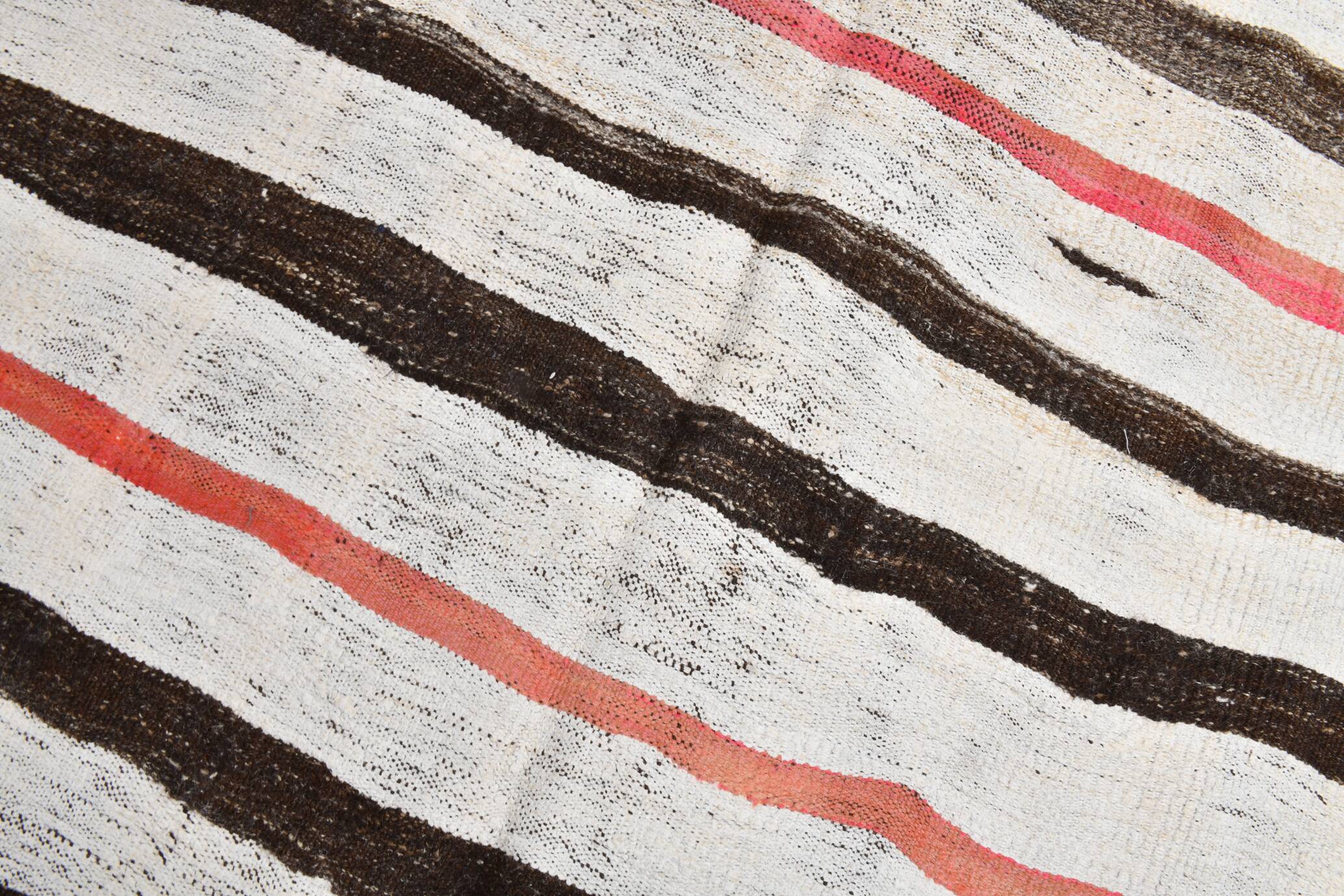 6x7 Natural White & Brown Kilim Rug, 183x212Cm