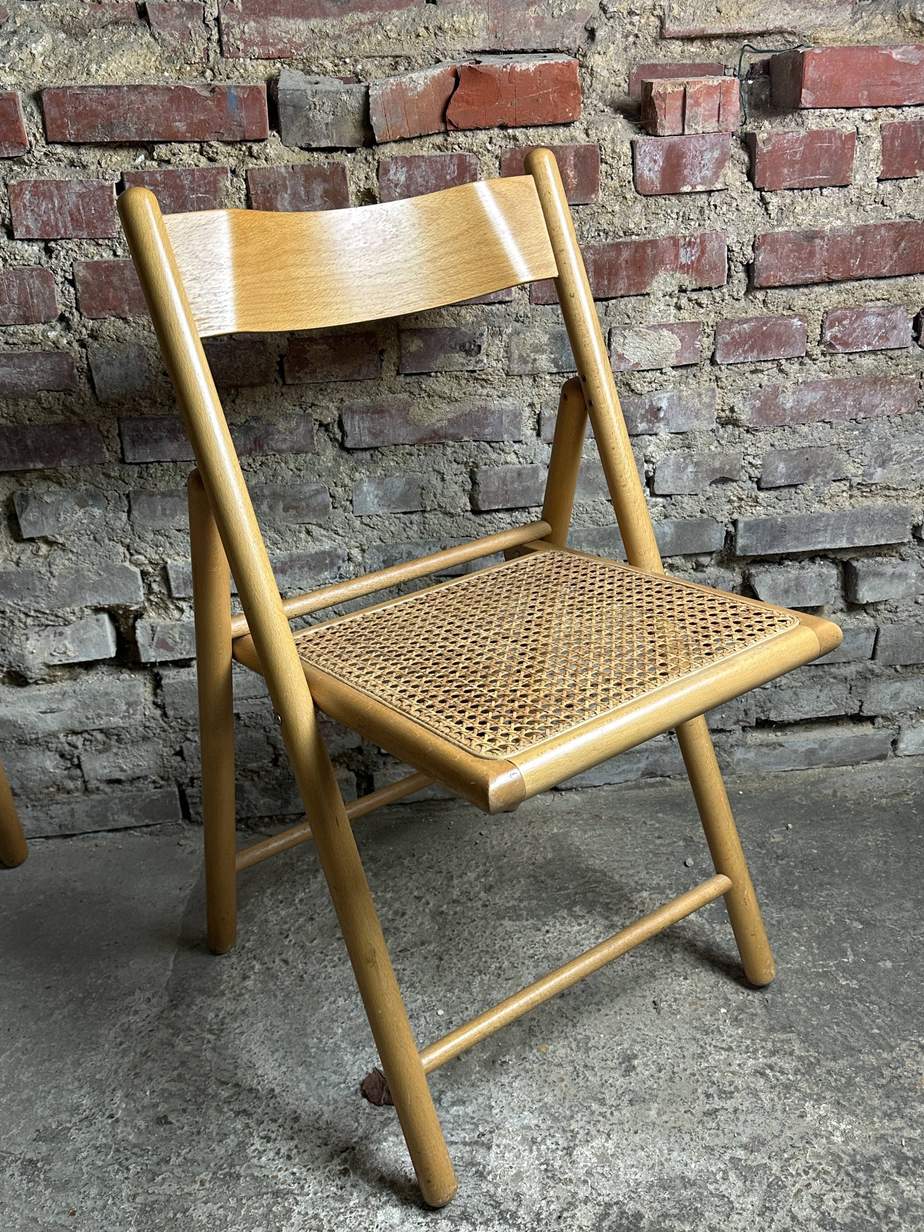 Foldable Italian chairs (set of 4) in beech and rattan 1980
