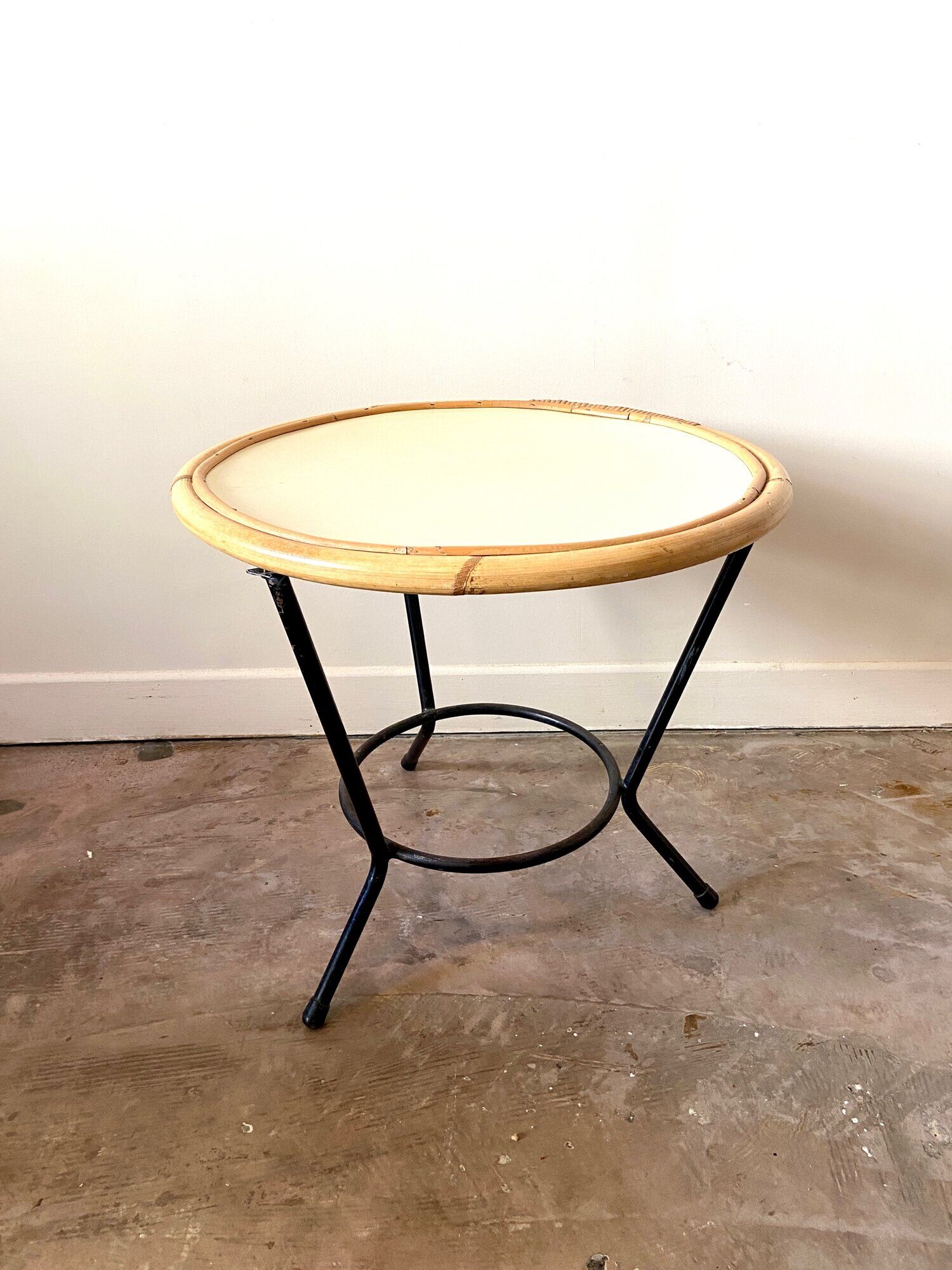 Coffee table in rattan and black metal 1960