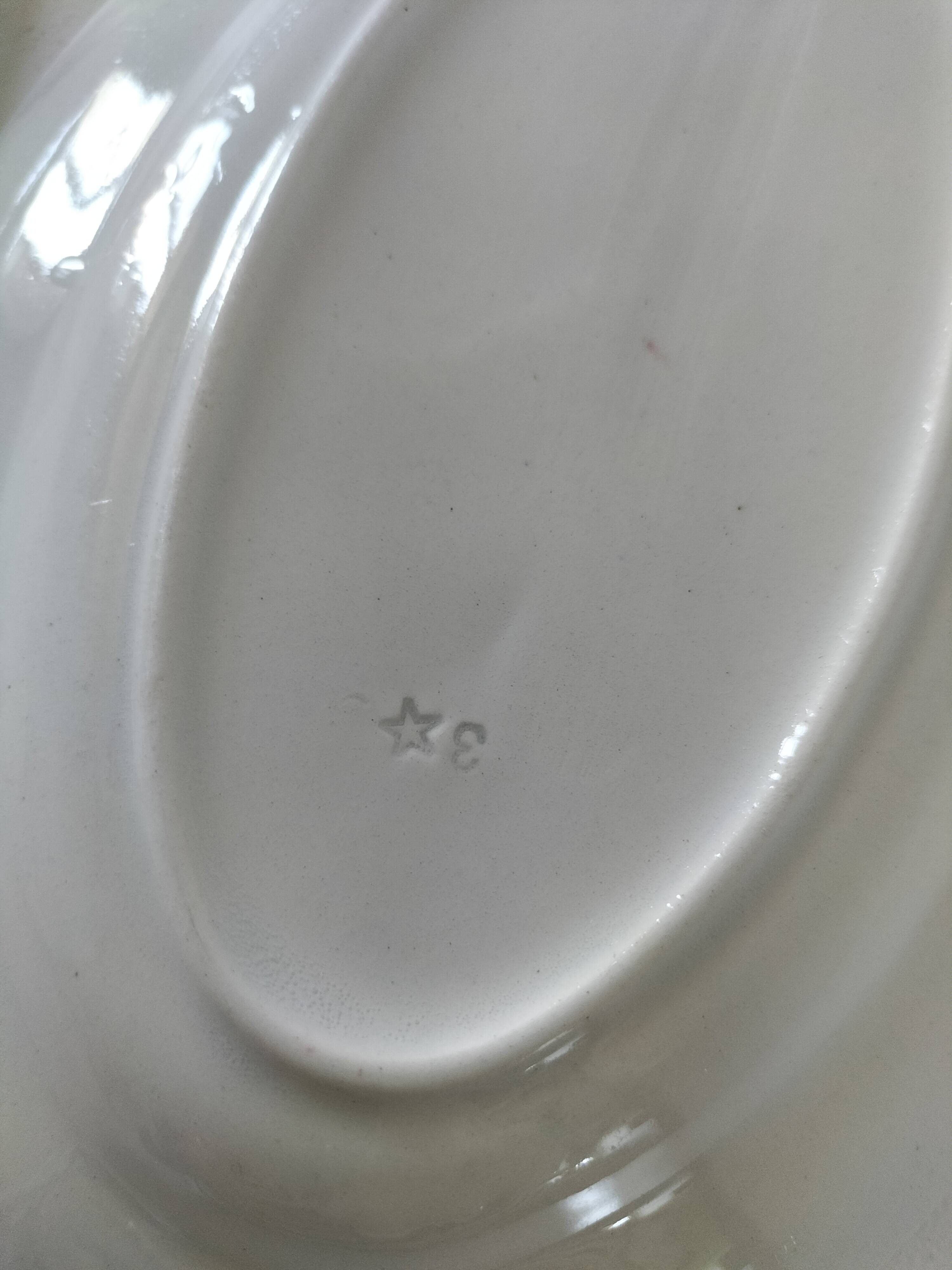 Pair of ironstone bowls – stylized flowers from the 50s