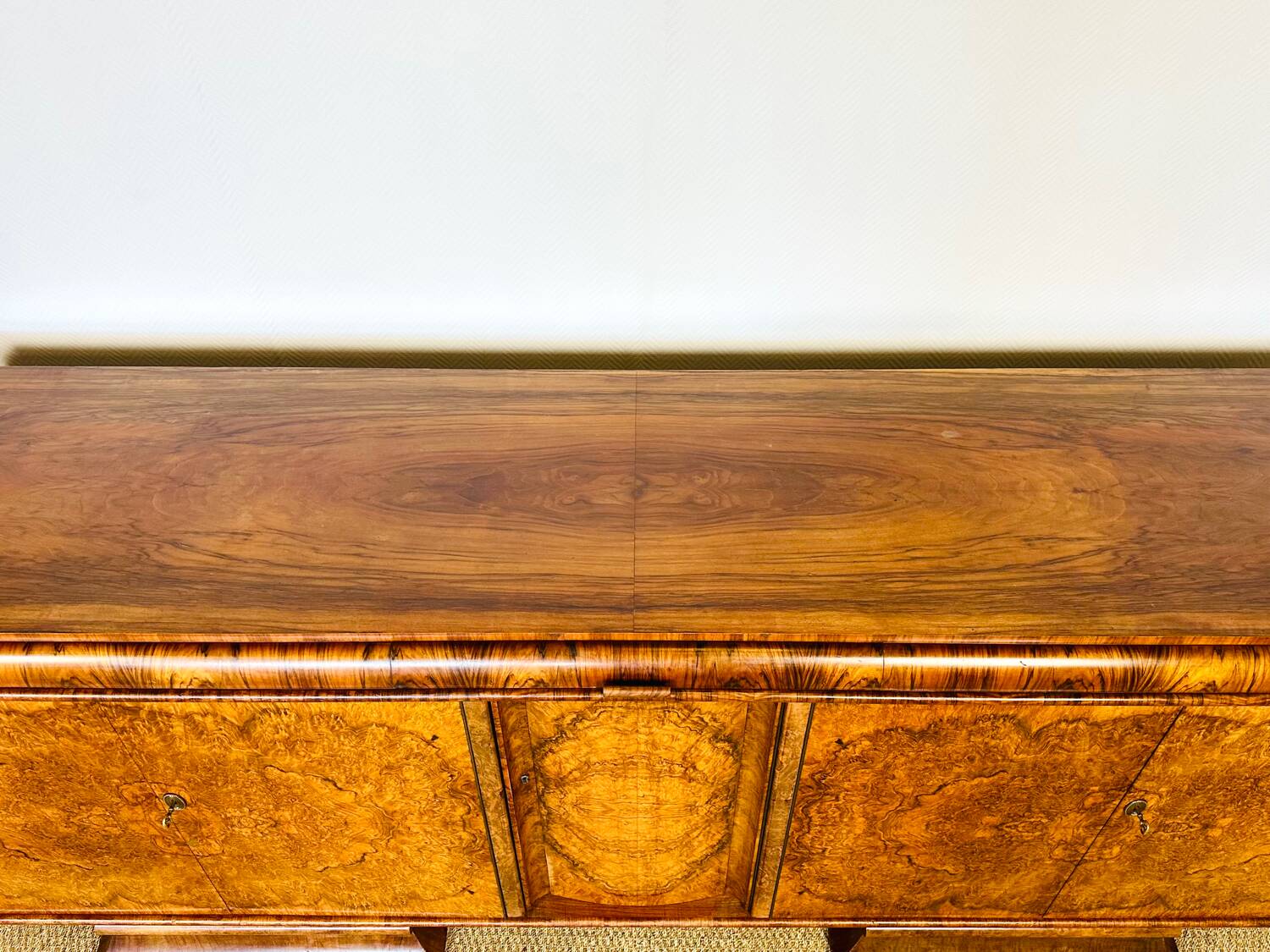 Buffet art déco en noyer 1930