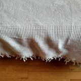 Bedspread in woven white cotton, double bed
