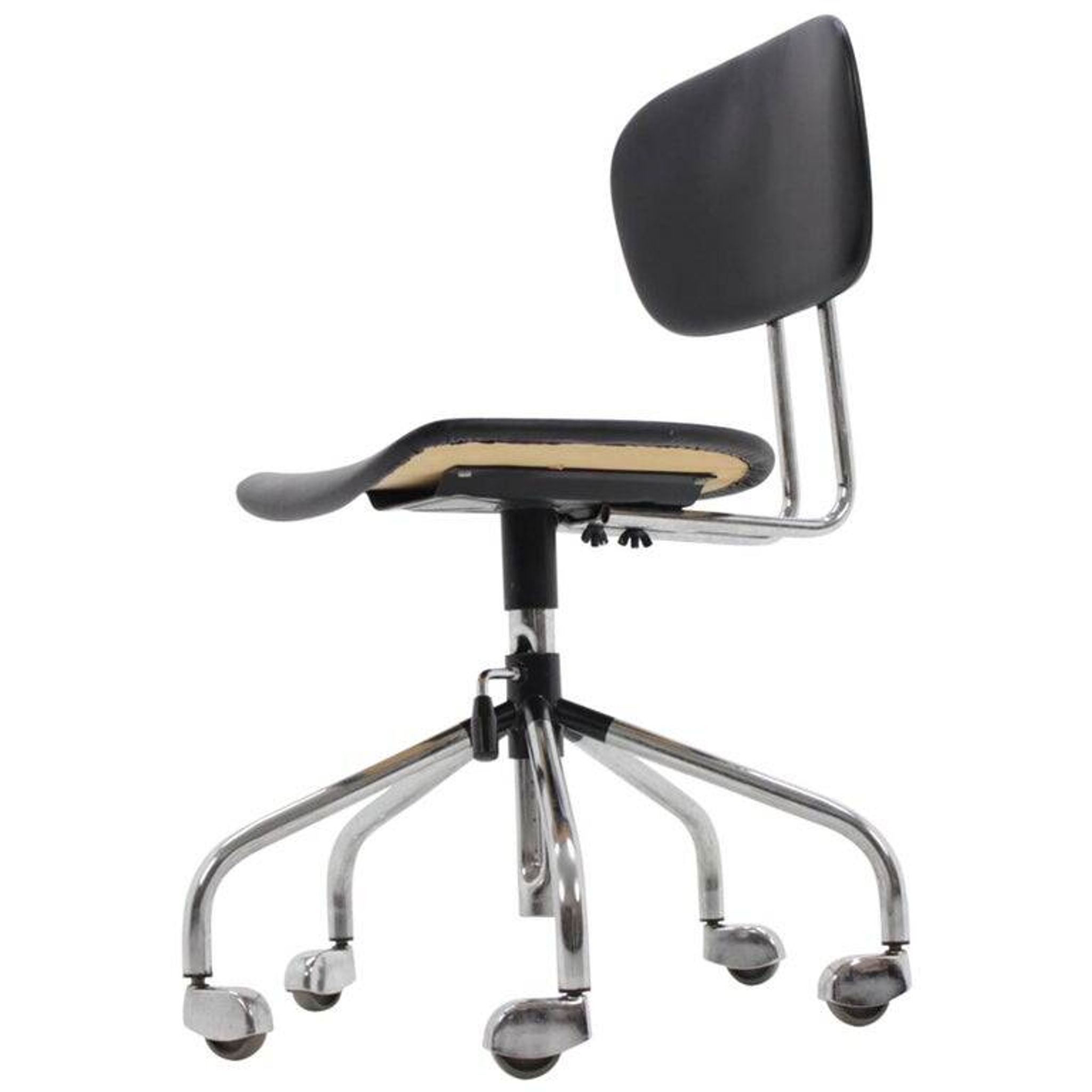 Chaise de bureau à roulettes en chrome