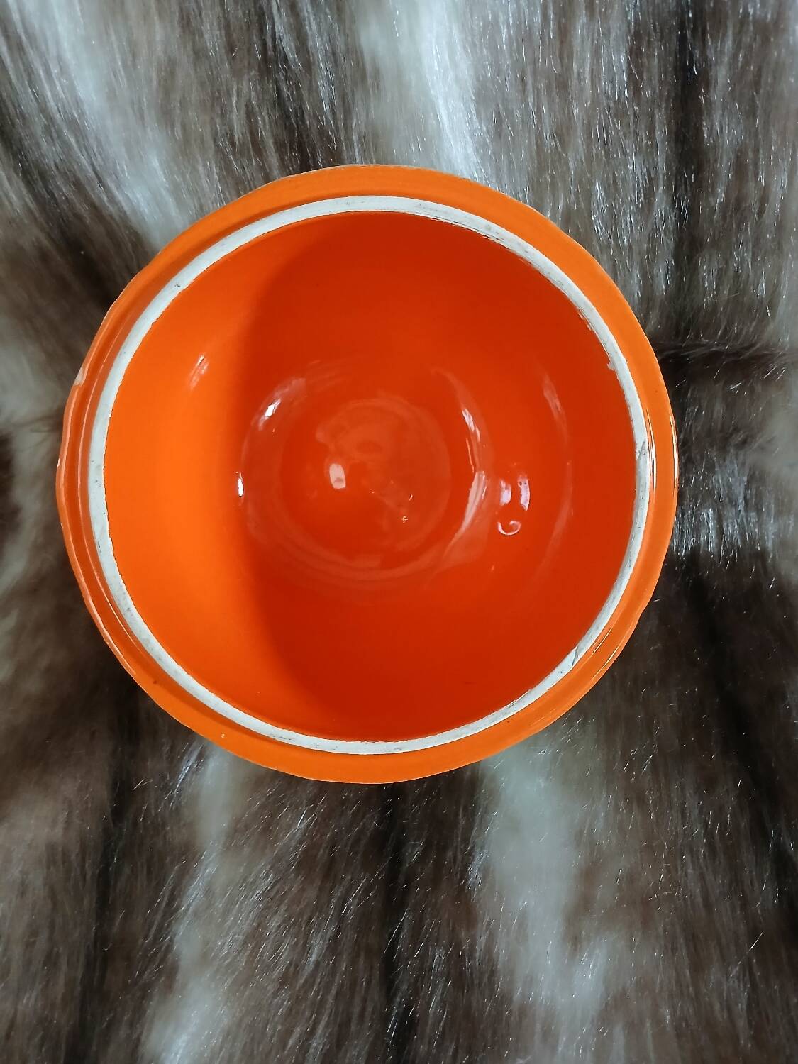 Old pottery ice bucket in majolica