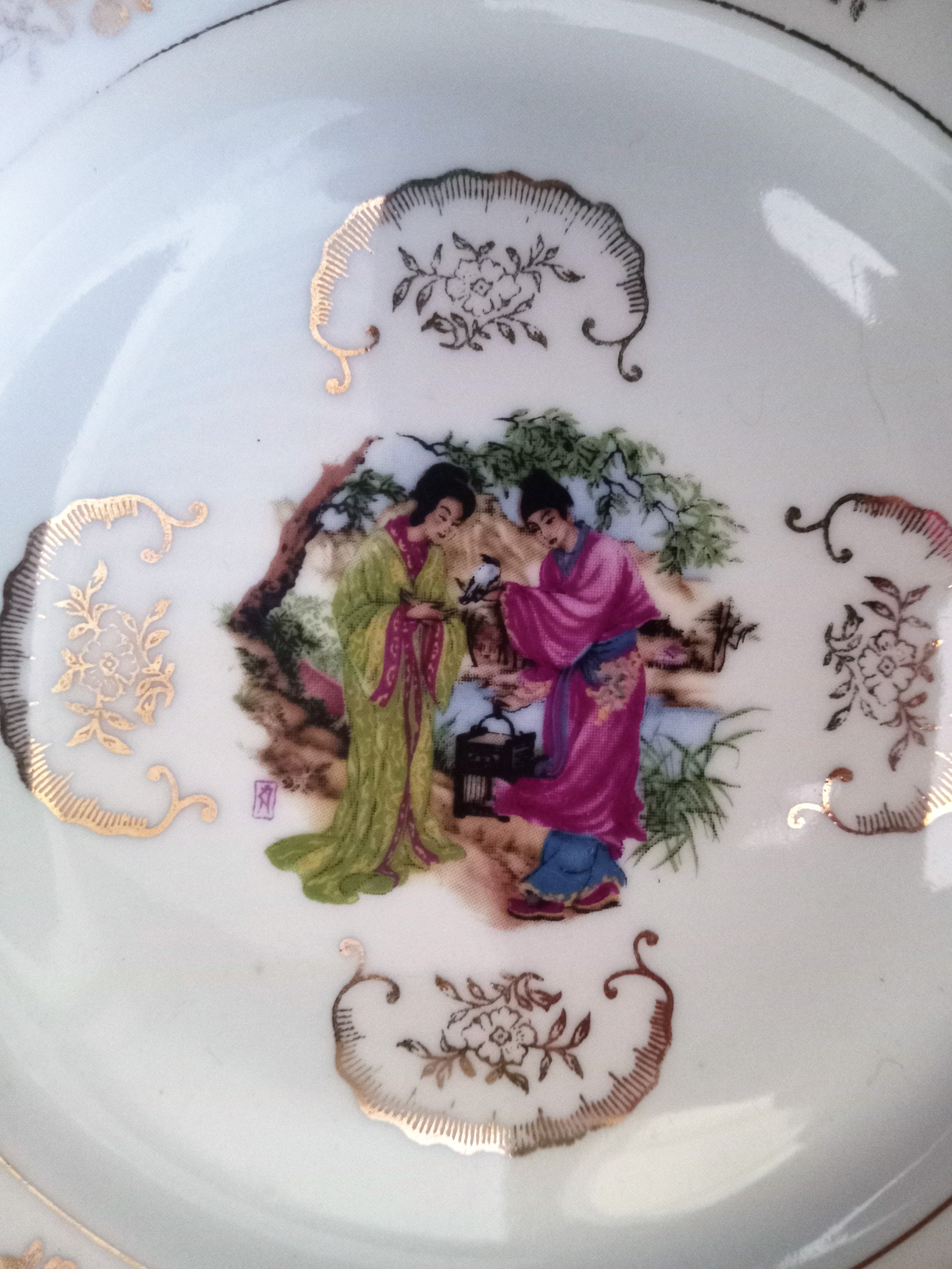 Set of 13 plates with Japanese motifs in real Limoges porcelain