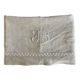 Drap en lin brodé avec monogramme MR