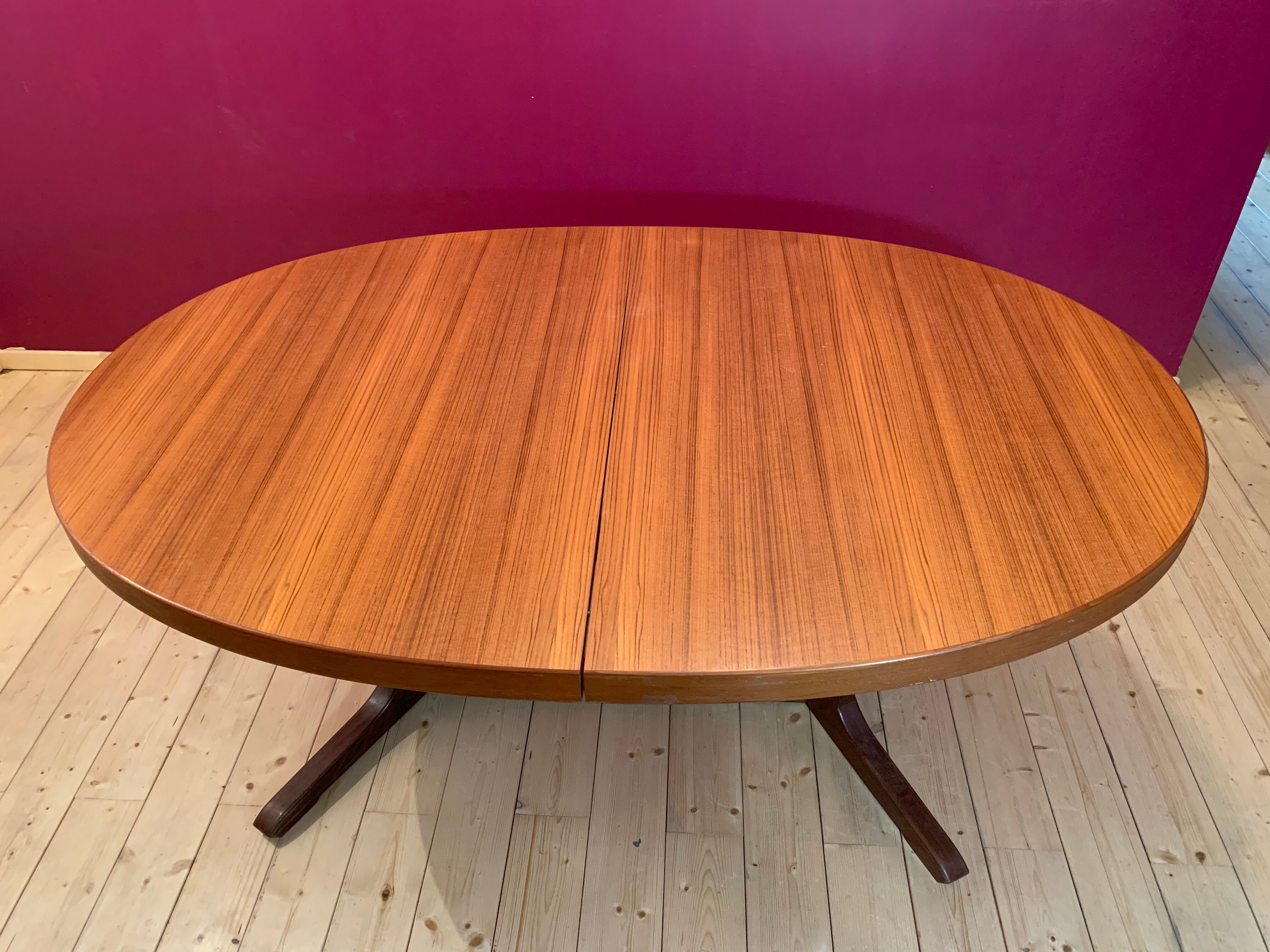 Rosewood dining table has 2 lengths Baumann Scandinavian style M-belfabrik