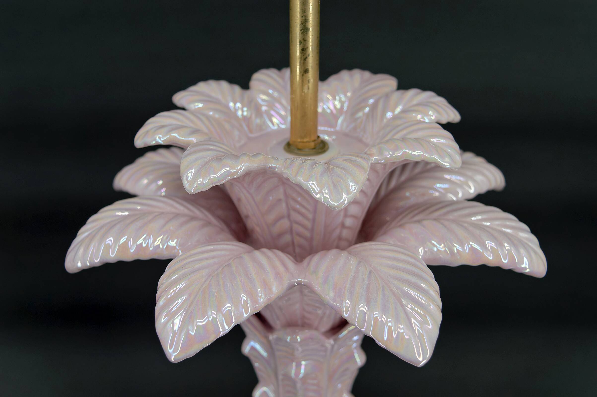 Palm tree lamp in pearly pink ceramic, Italy, circa 1960