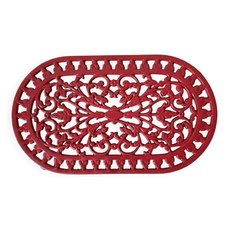 Oval cast iron trivet