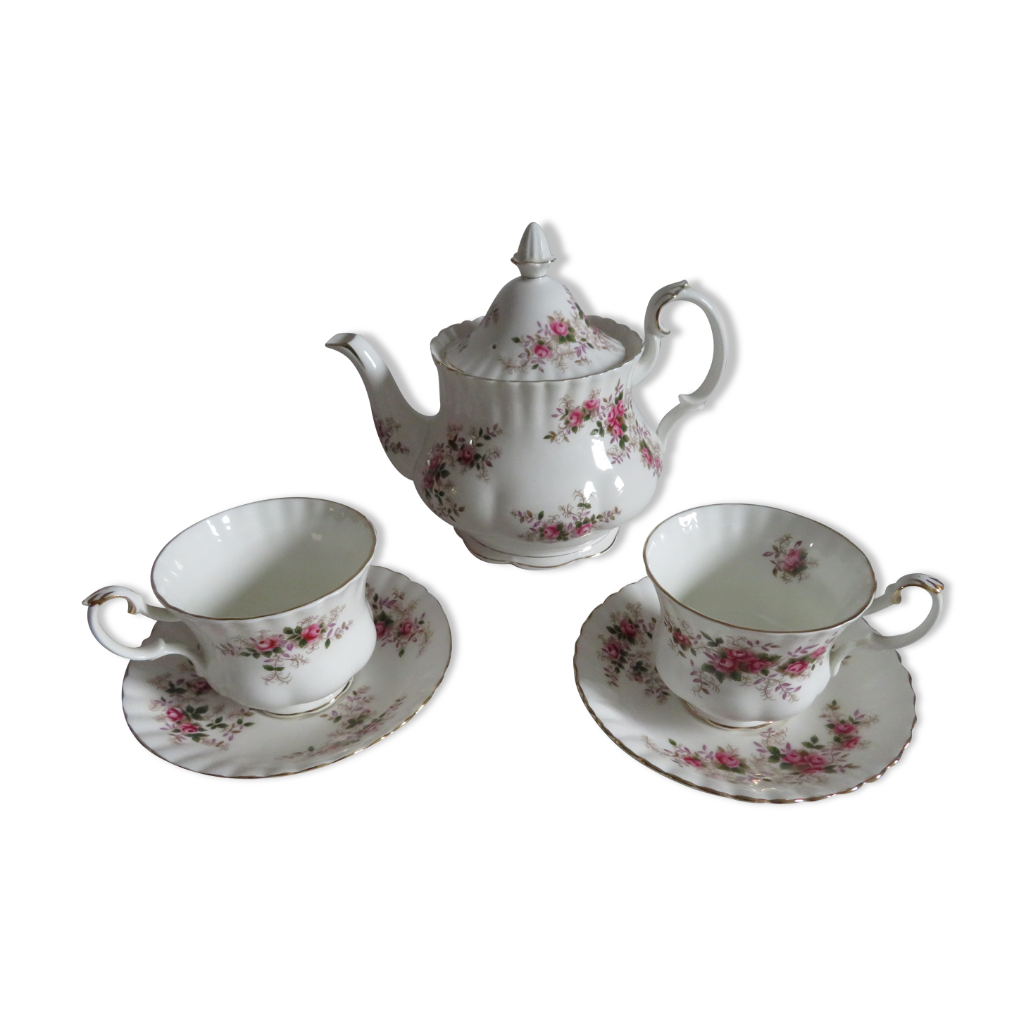 Teapot and its 2 cups and saucers Royal Albert Porcelaine "Lavender Rose"