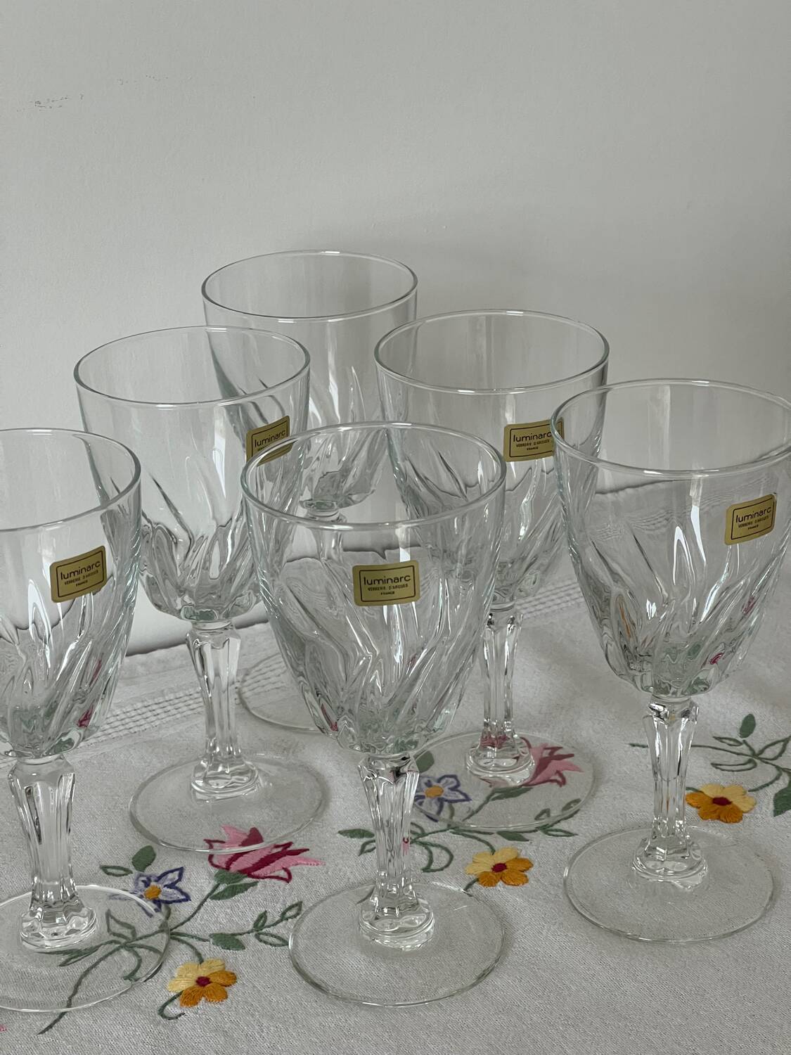 6 stemmed wine glasses flamenco model Luminarc