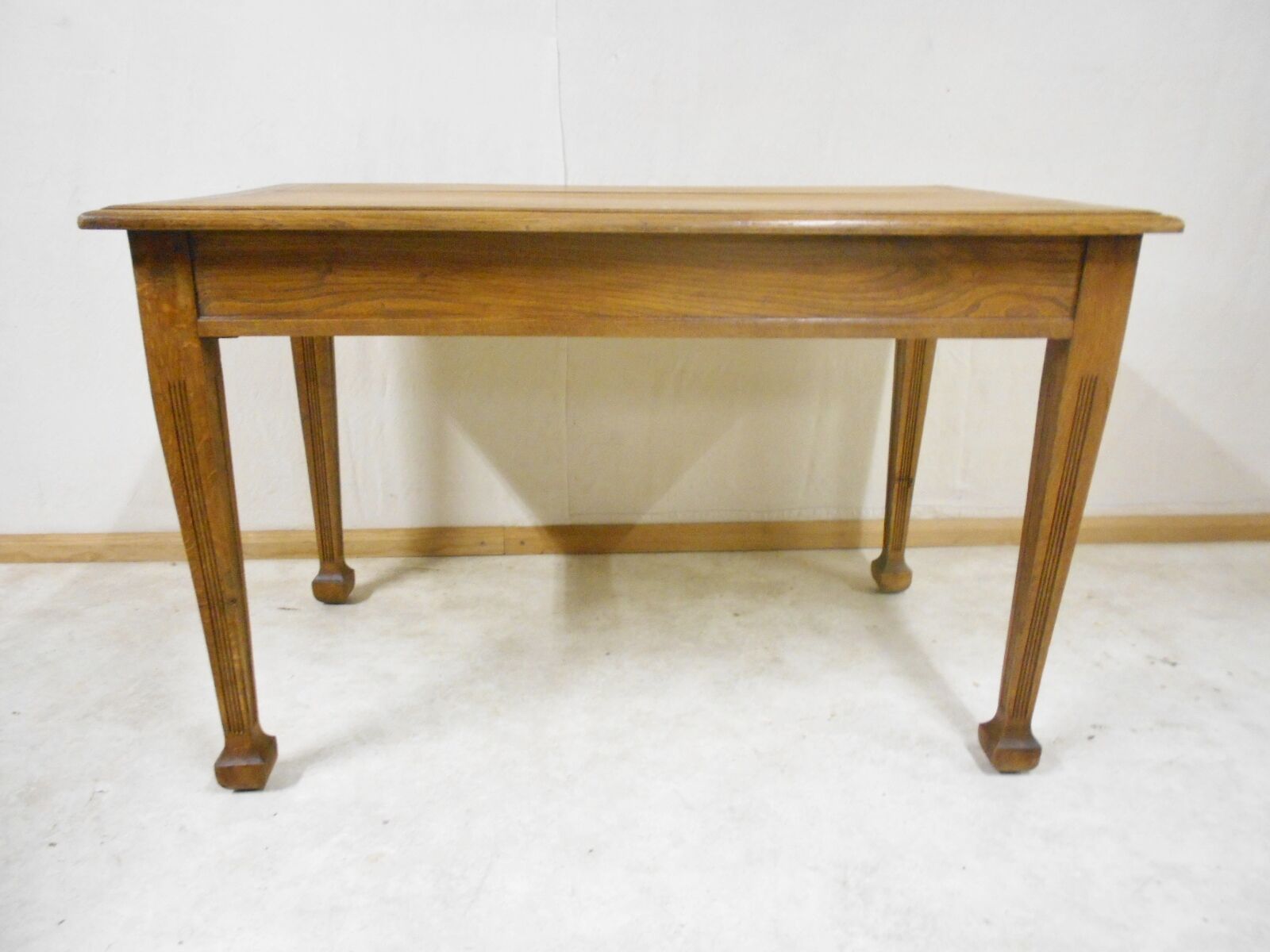 Art deco desk