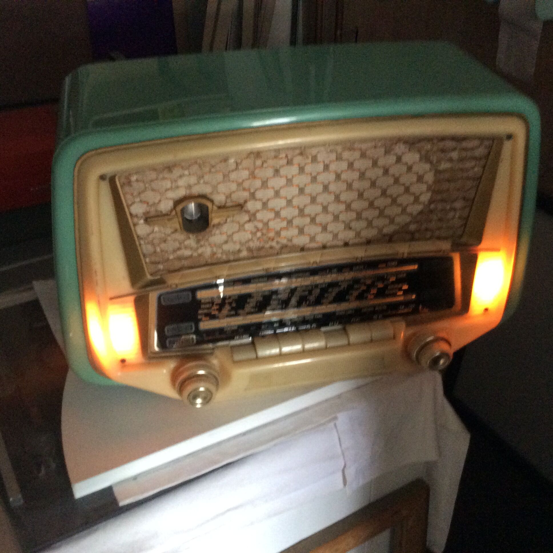 Vintage 1958 oceanic tube post