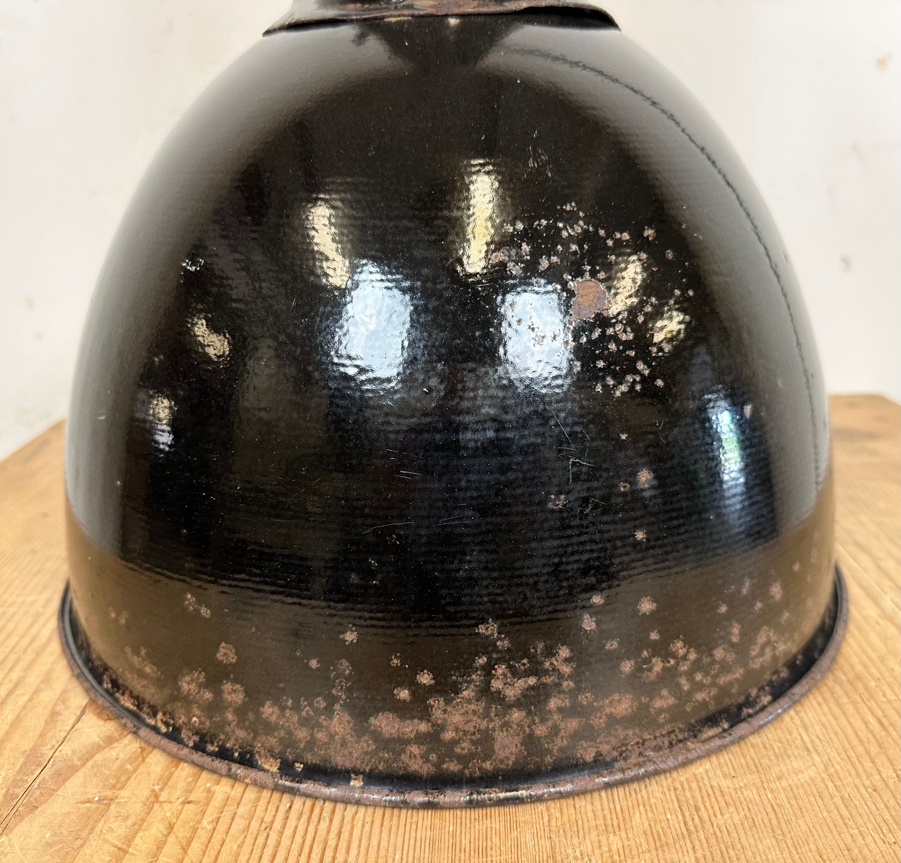 Rusty Industrial Bauhaus Black Enamel Pendant Lamp, 1930s