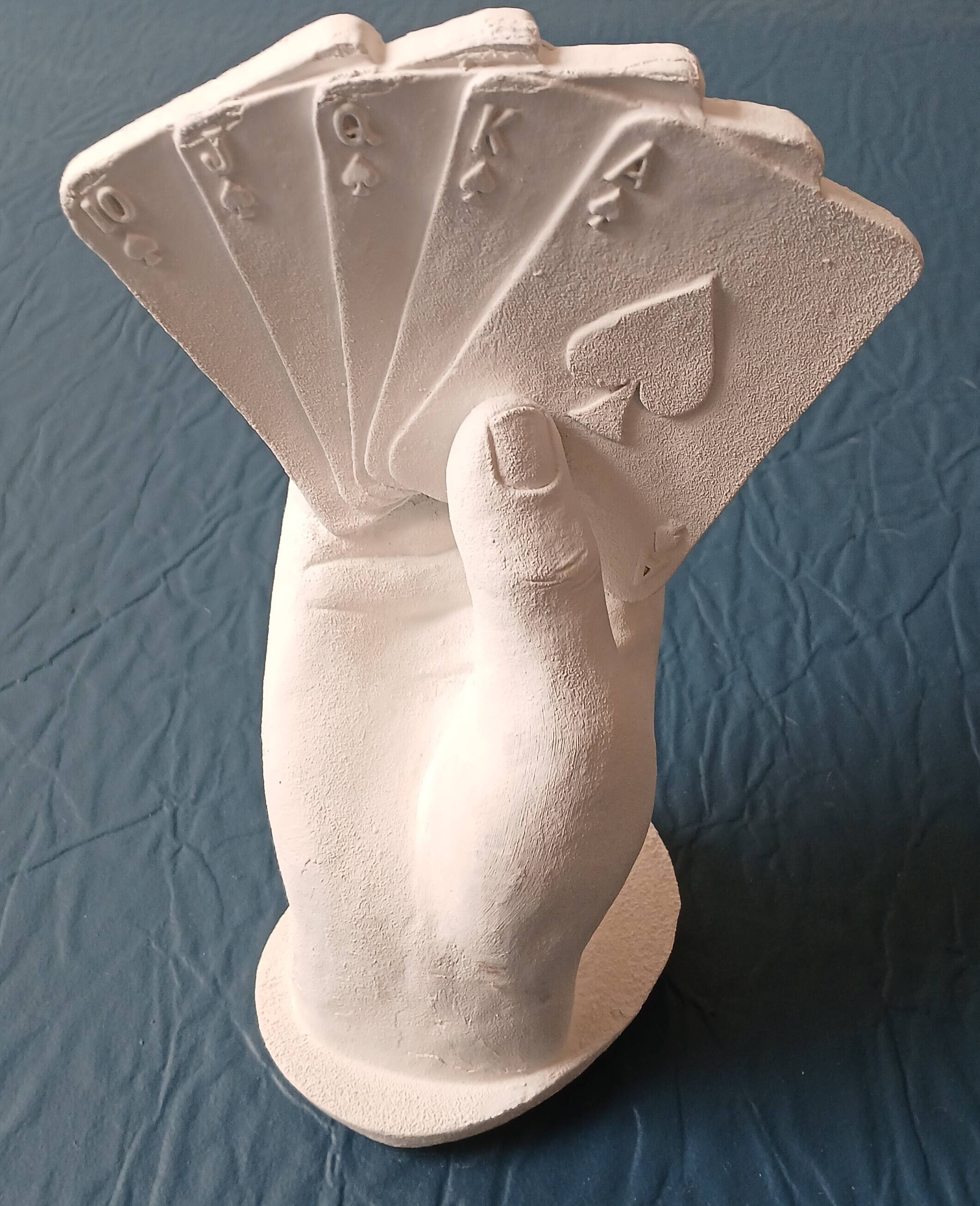 Patère murale "poker hands" en résine peinte, vers 1970