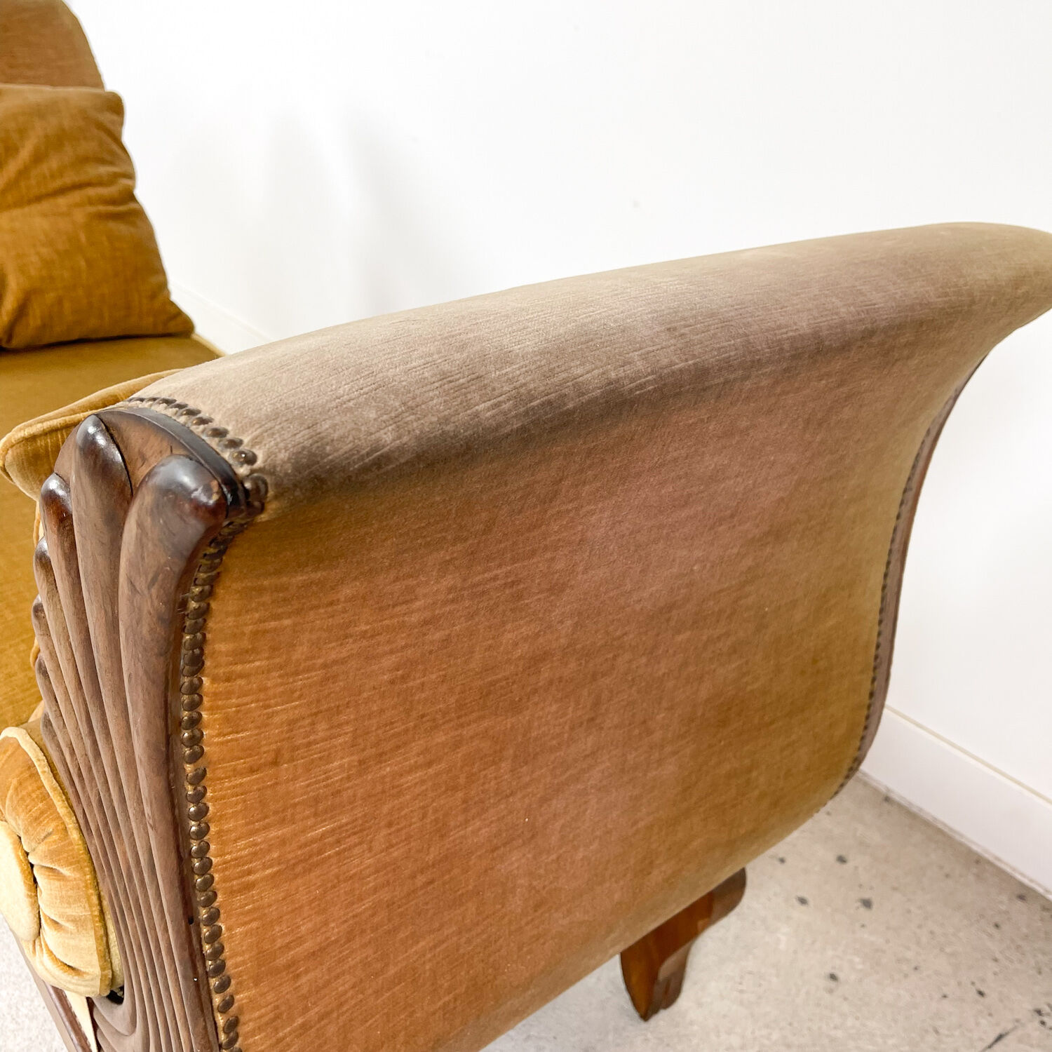 Antique french empire daybed with original velvet upholstery