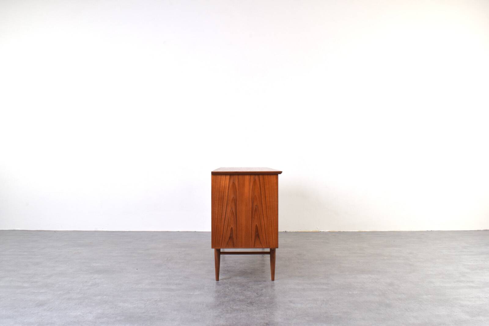 Teak enfilade from the mid-century by Frederik Kayser, 1960s.