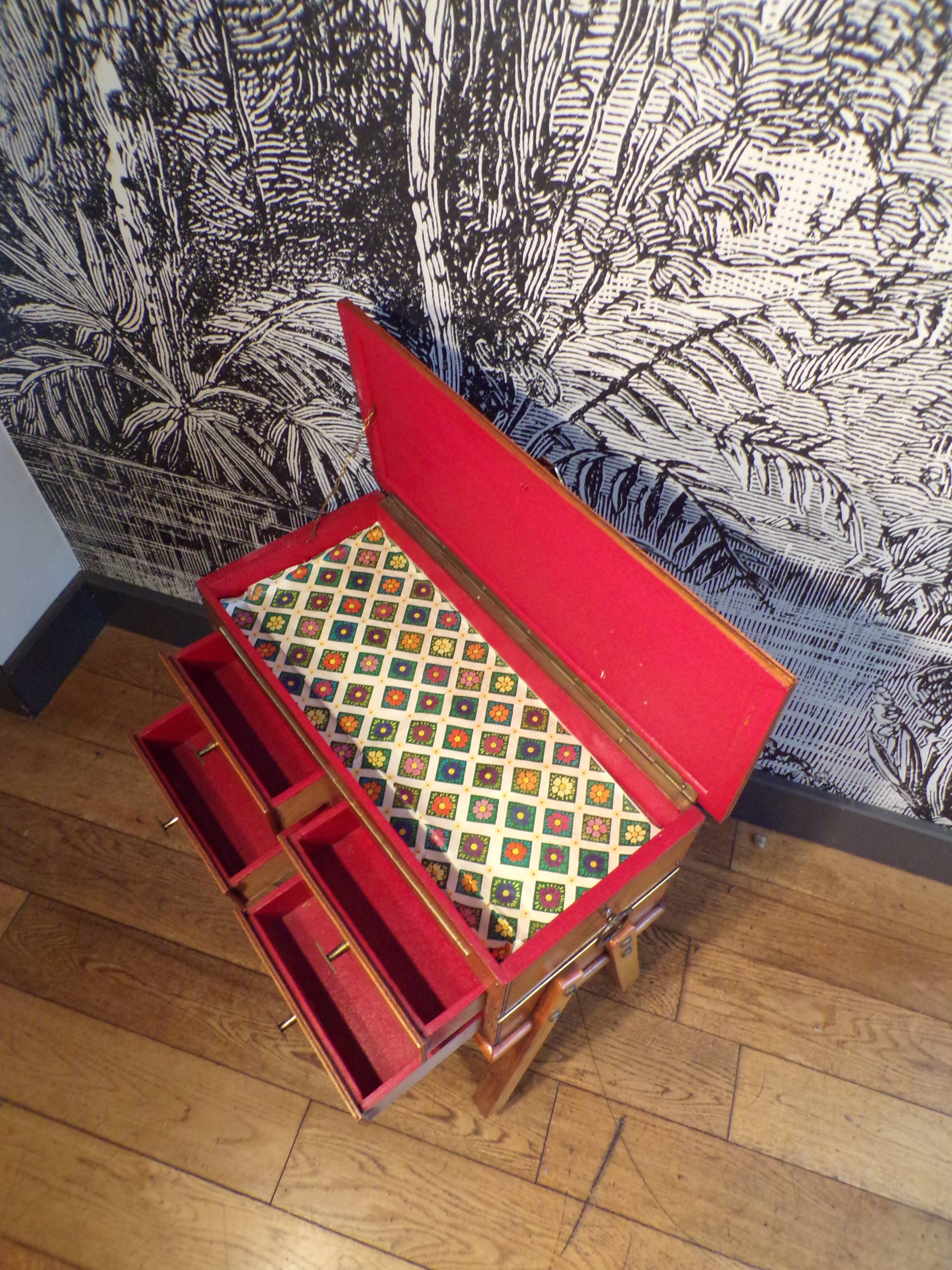 Vintage console table with 4 drawers