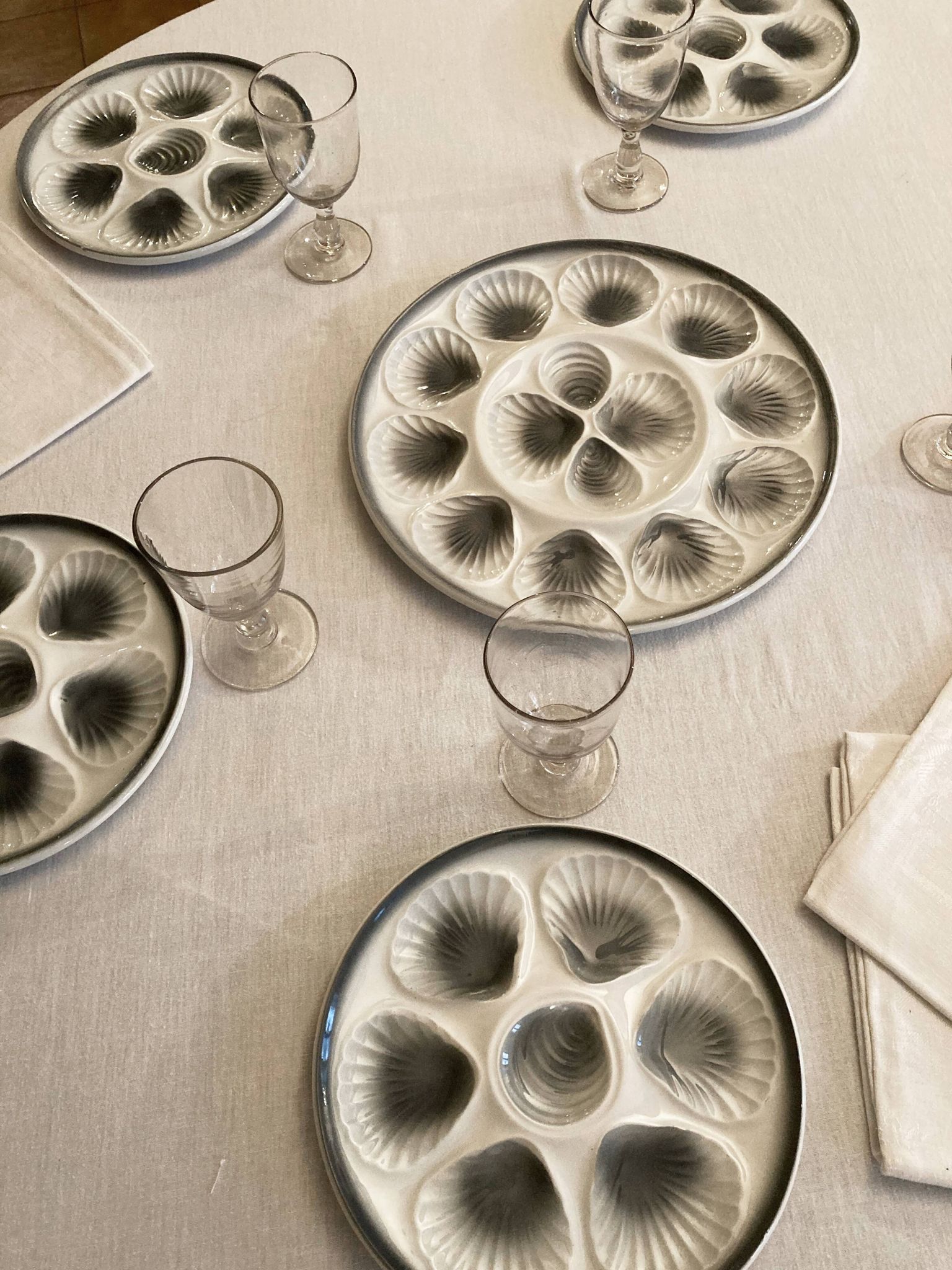 Oyster service, Moulin des loups, 1970s