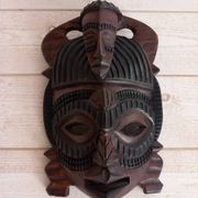 Masque tribal en bois