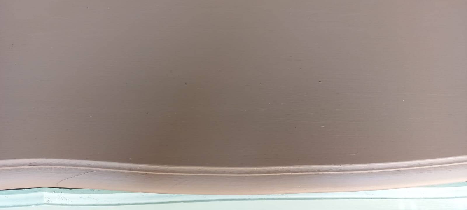 Antique chest of drawers