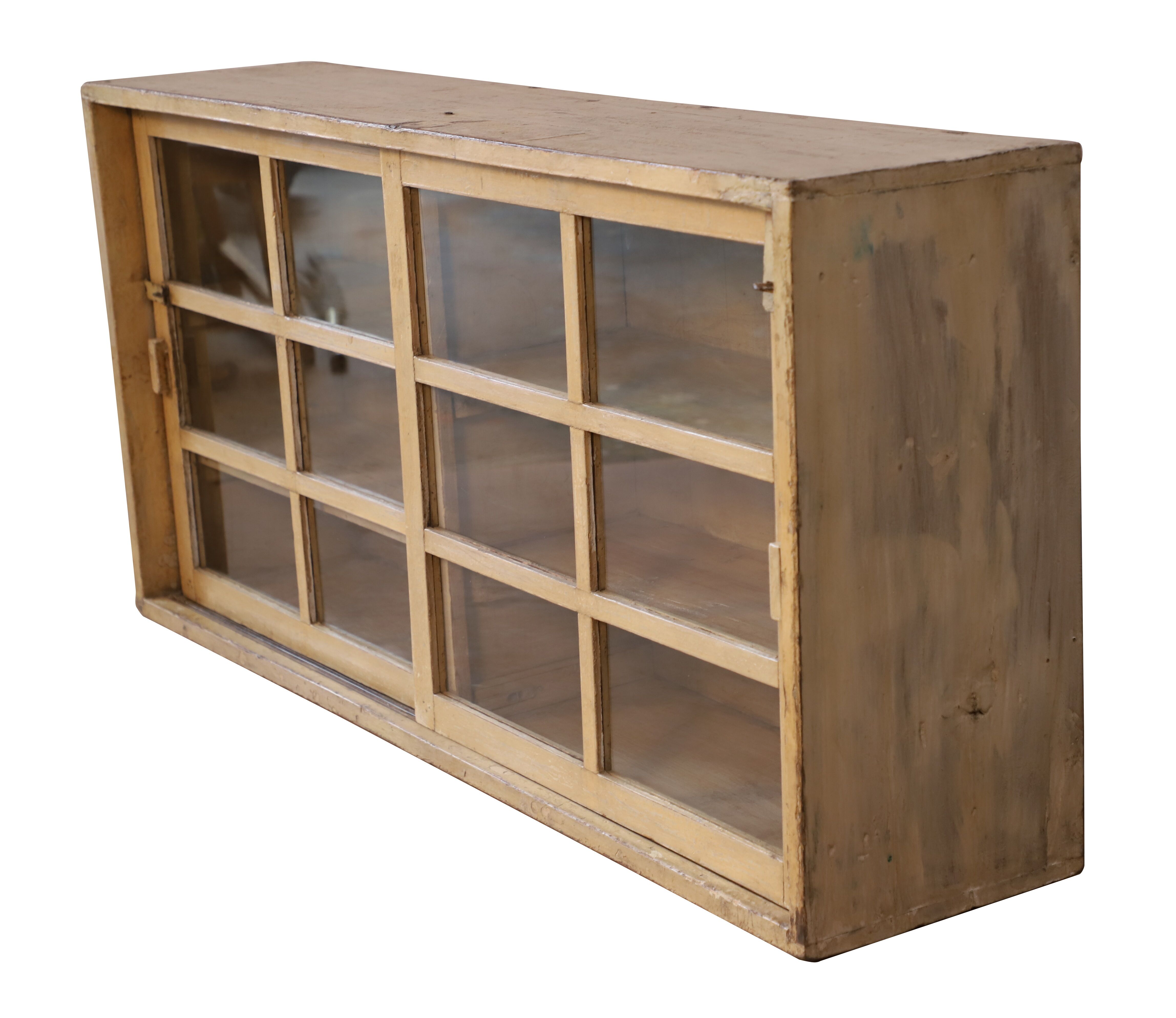 Enfilade - Burmese teak showcase buffet with yellow patina - ecru