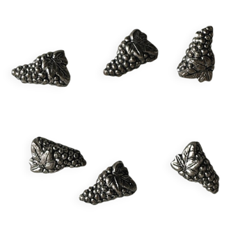 Silver metal grape knife holder