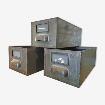 Set of 3 industrial lockers