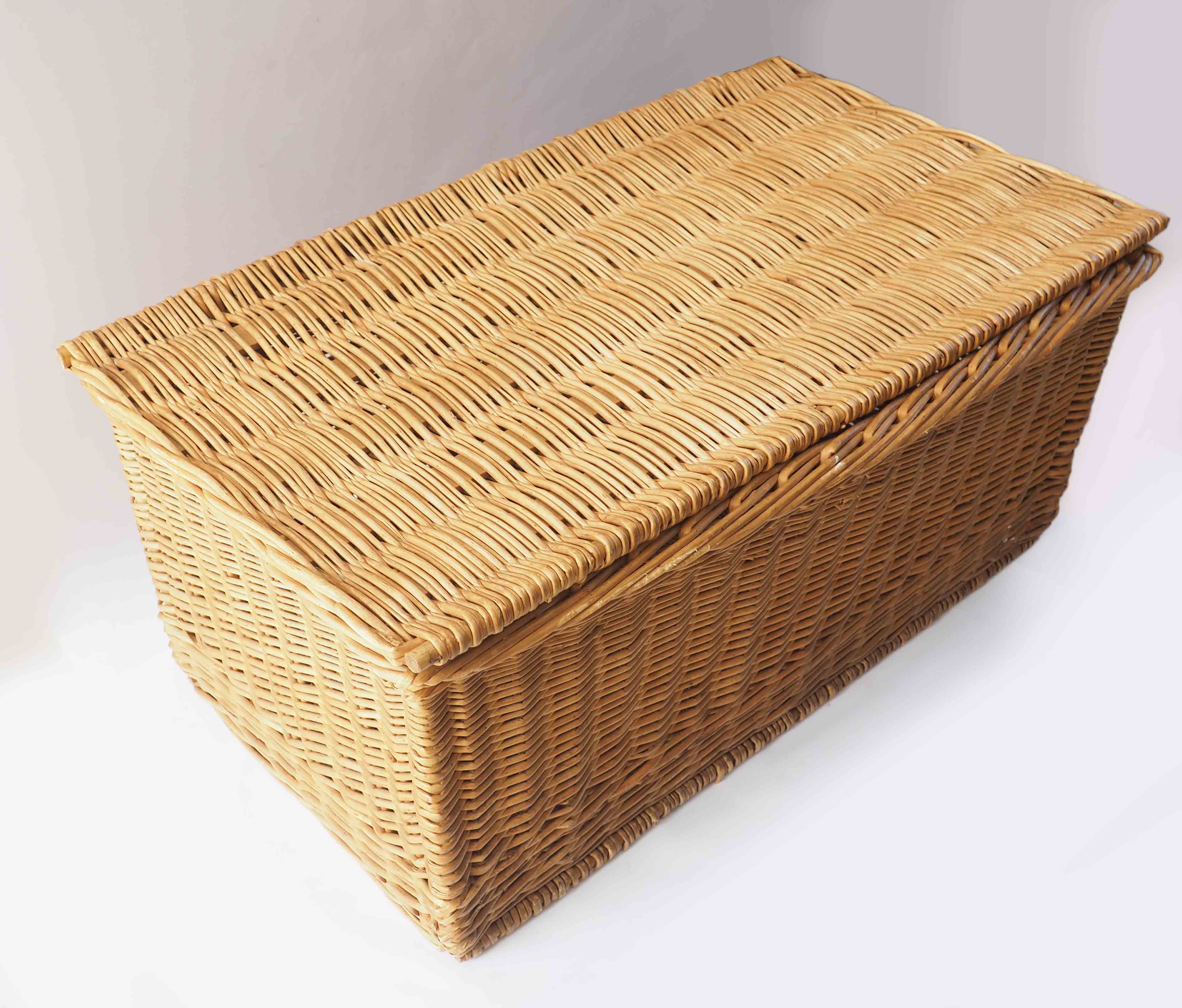 Rattan chest