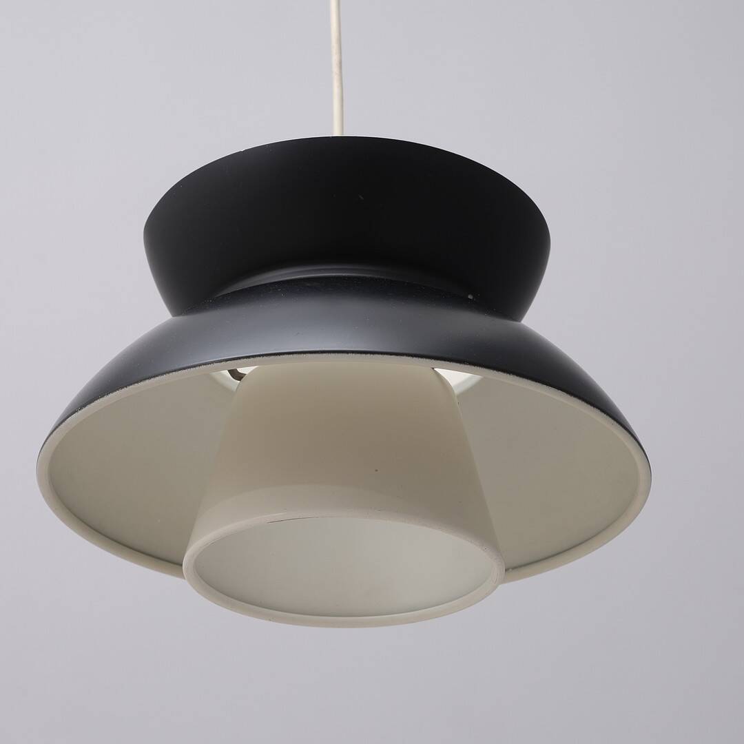 Henning Klok for Louis Poulsen. Pendant "Doo Wop"