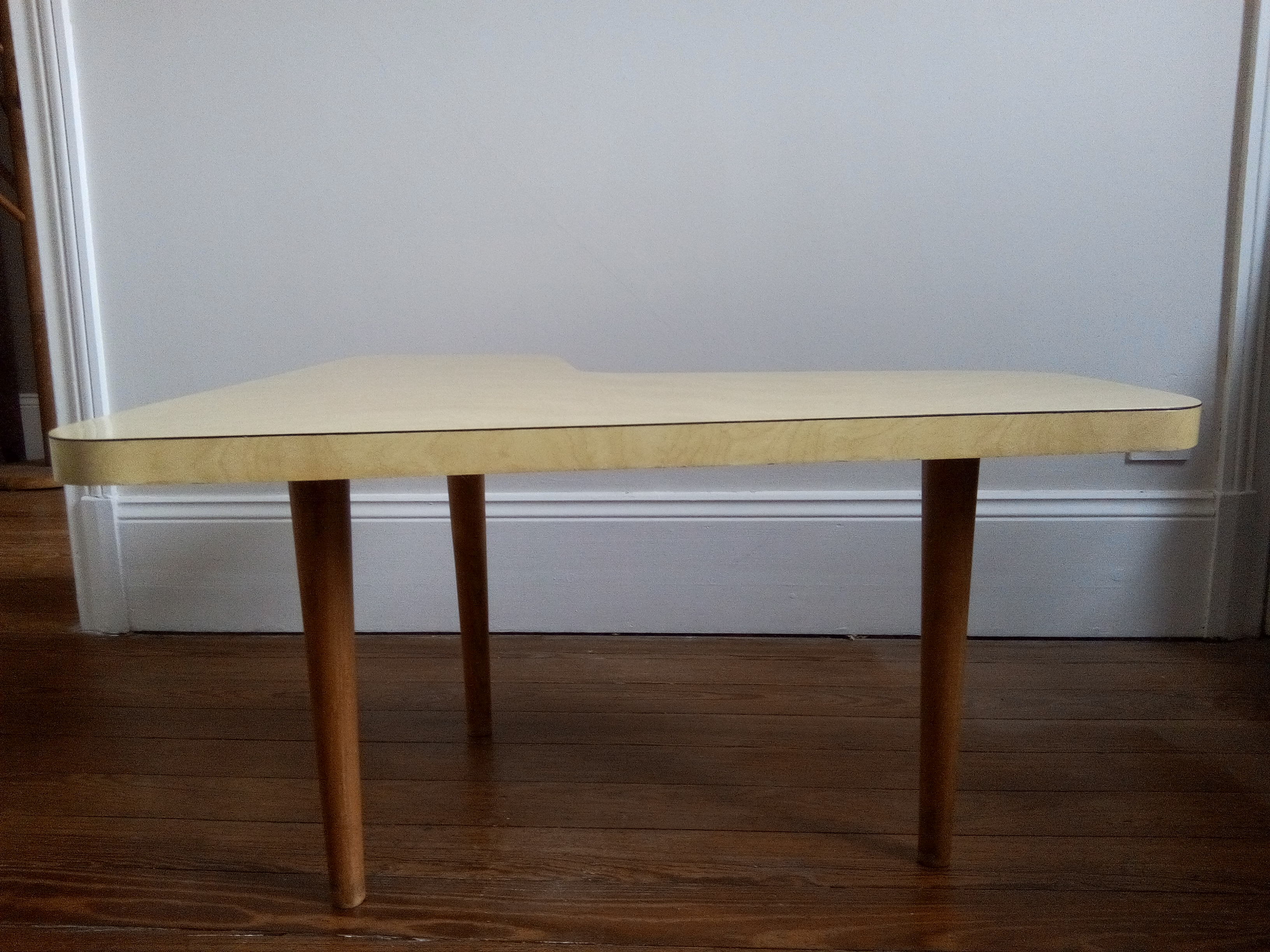 Boomerang 60s coffee table
