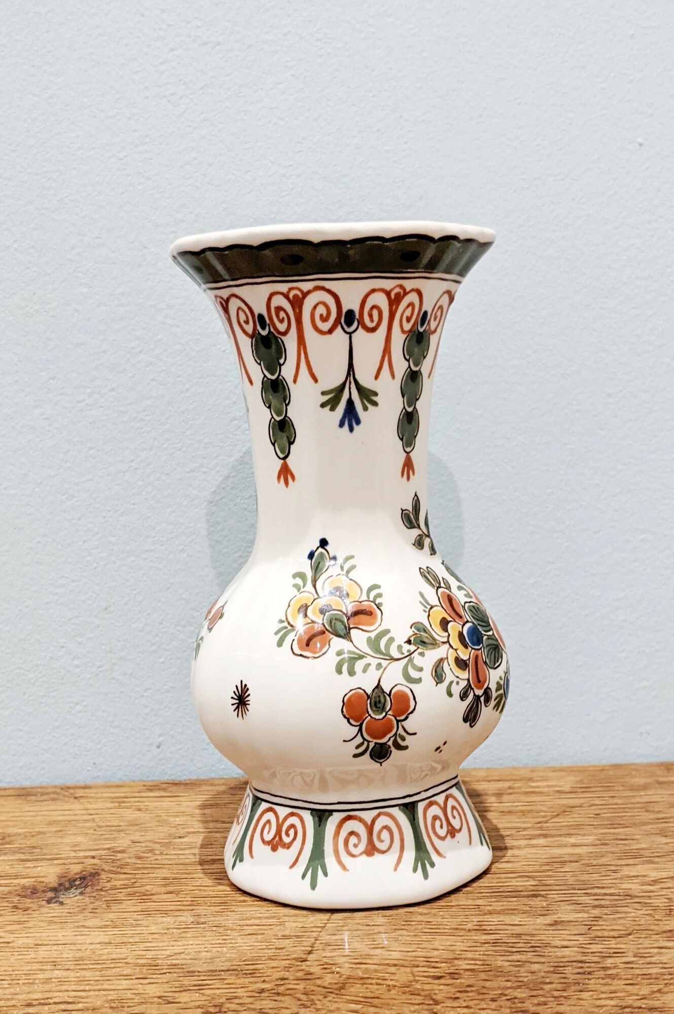 hand-painted polychrome porcelain vase from the Royal Delft Factory