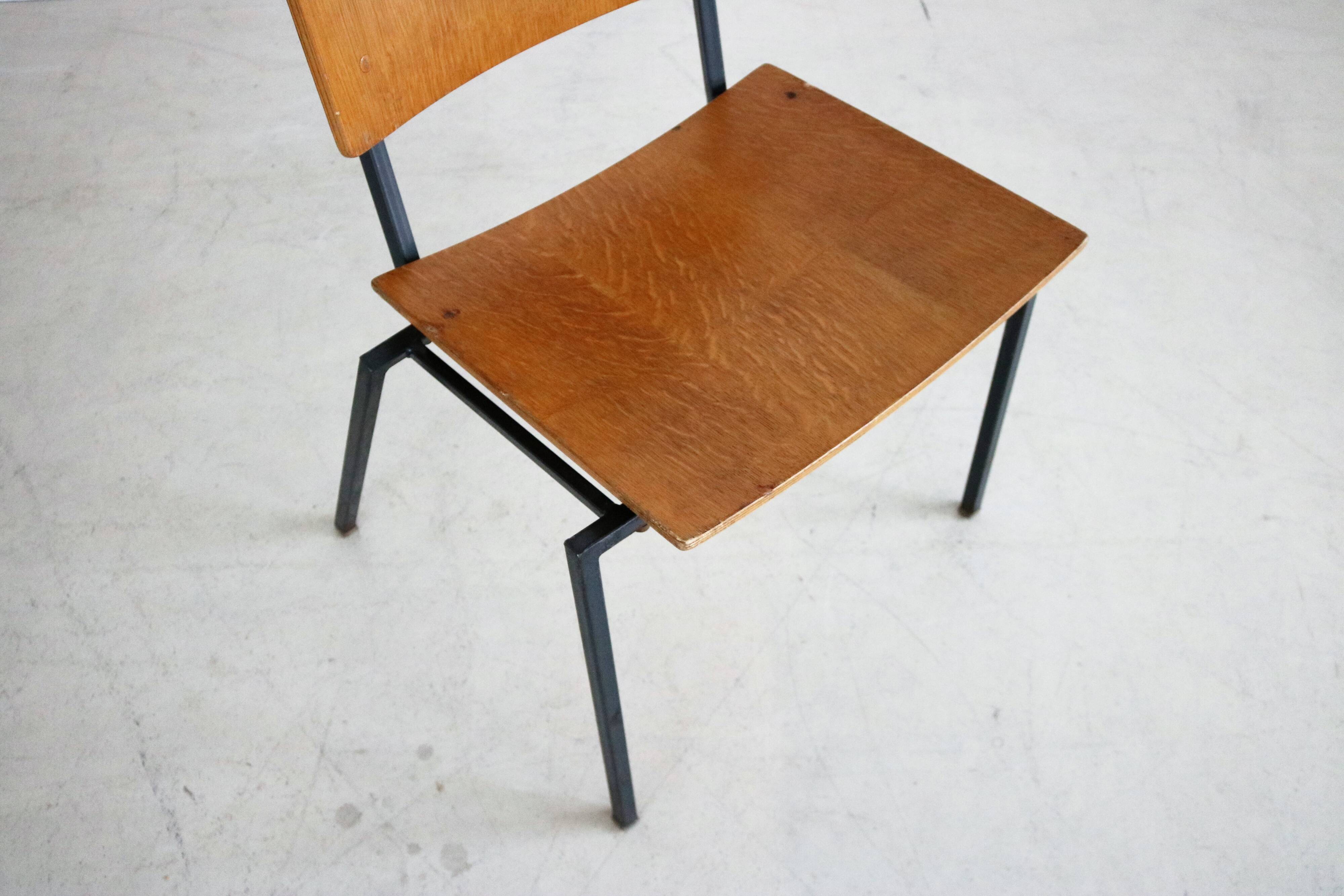 Set of 10 industrial chairs
