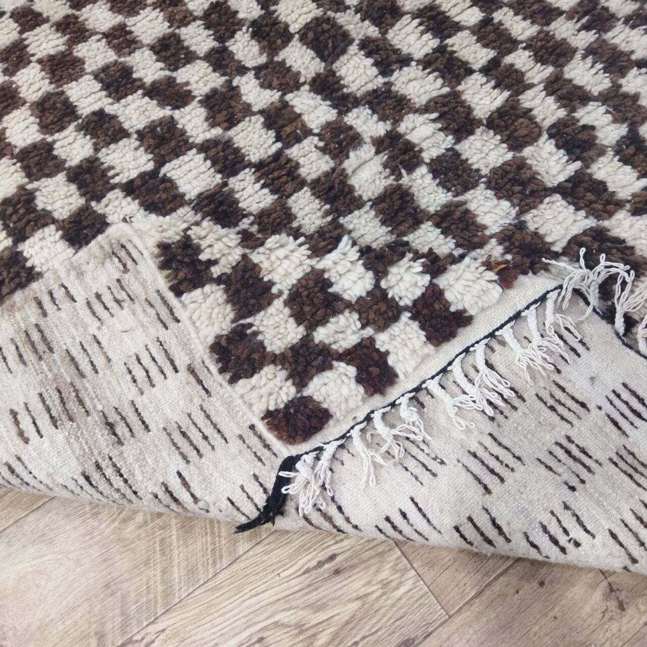 Handmade wool Berber rug 300X195 cm