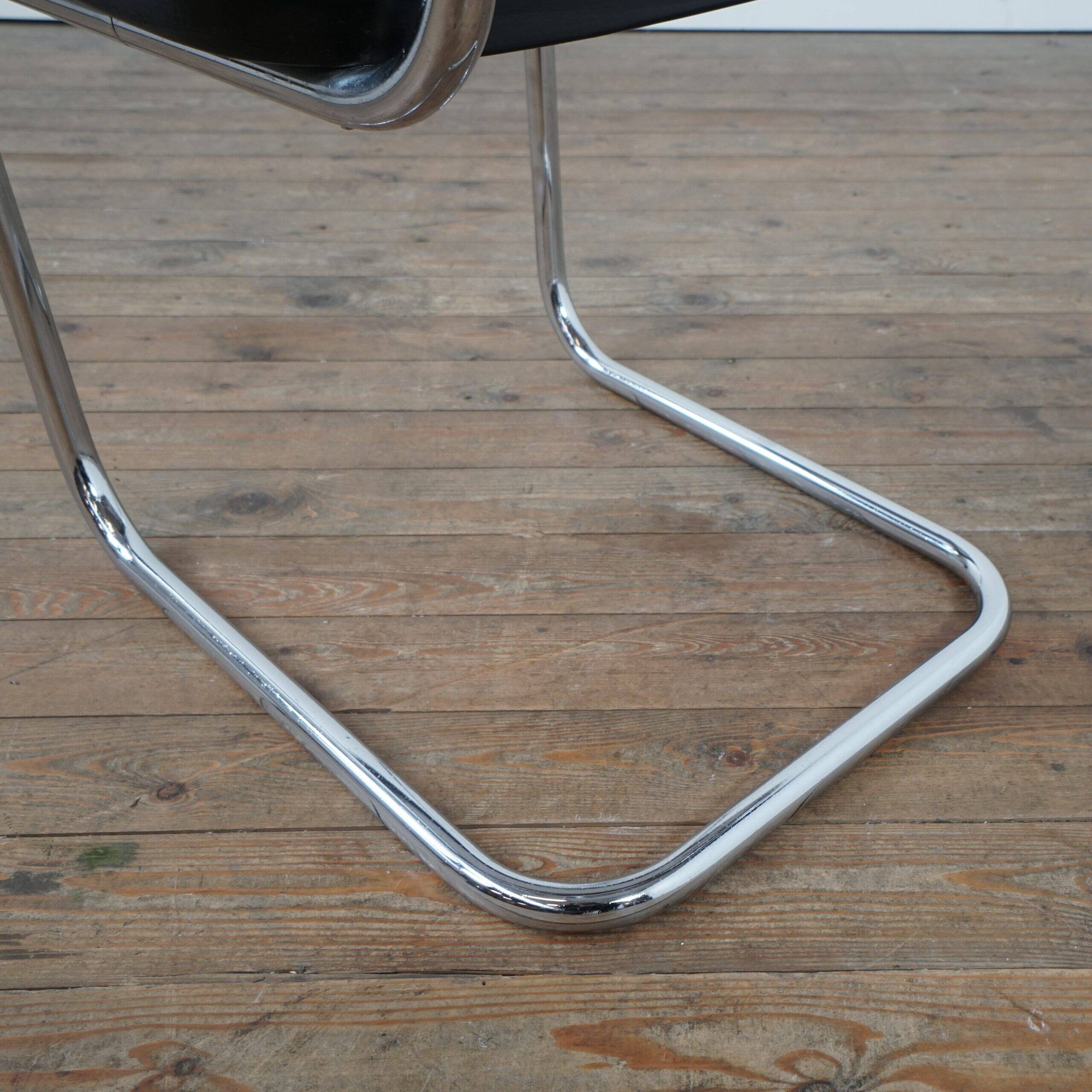 Thonet Cesca armchair S64V by Marcel Breuer