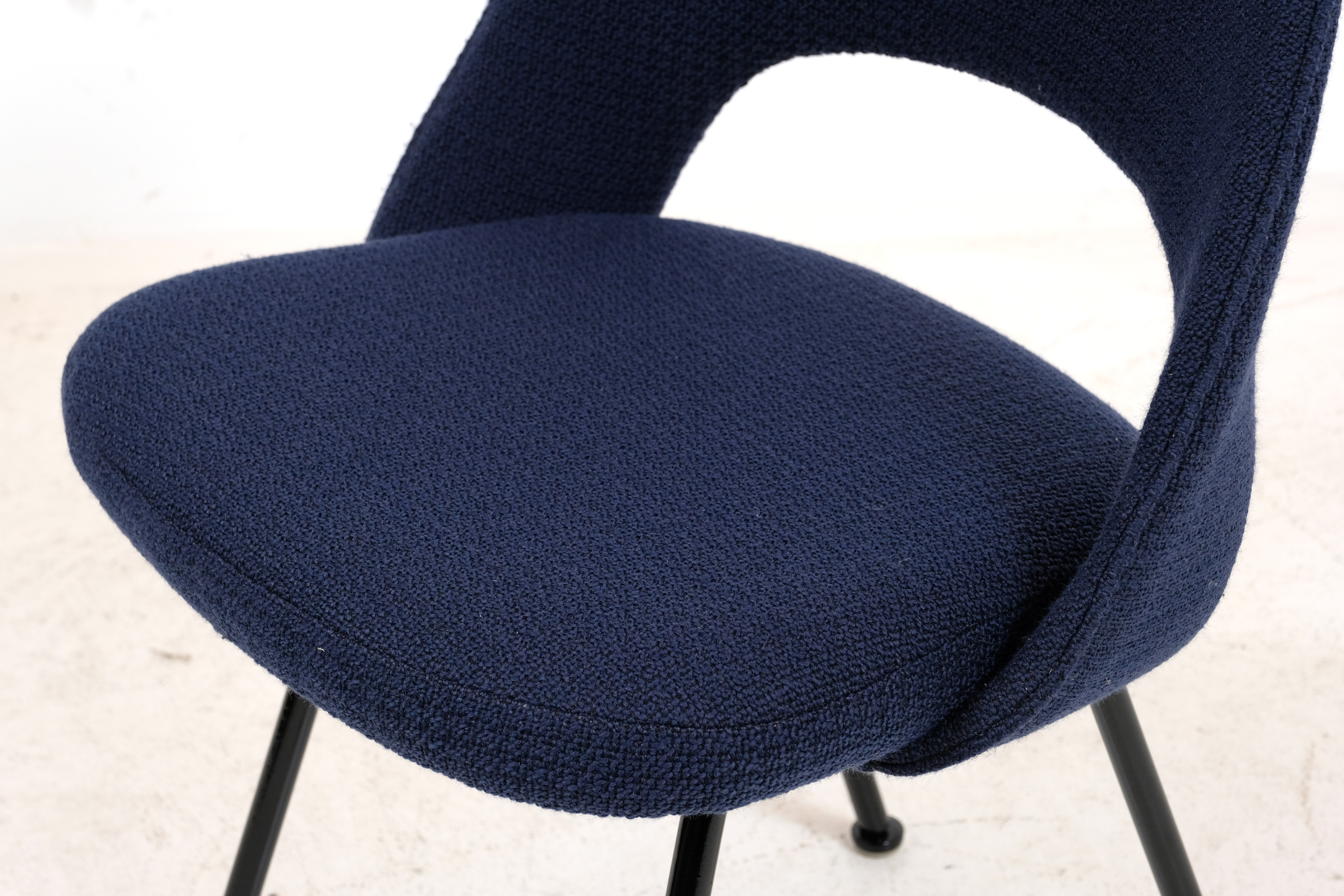 4 chairs "conference" by Eero Saarinen knoll international 1960's