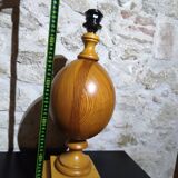 Vintage turned pine table lamp - Maison Verdière - 1970s/80s