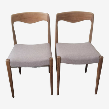 Paire de chaises scandinaves en teck assise tissu gris beige