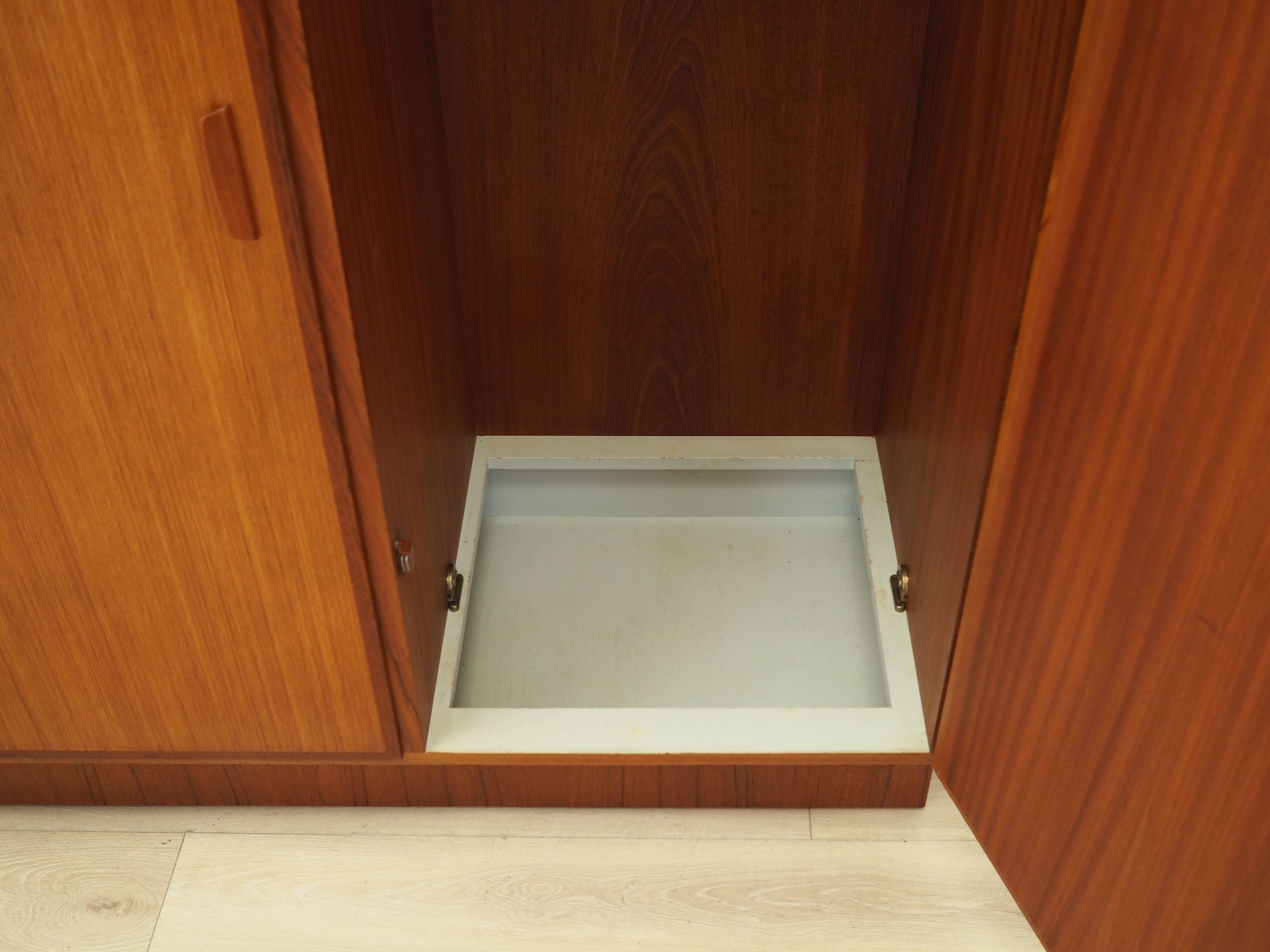 Teak wardrobe, Danish design, 1970s, manufacturer: Omann Jun