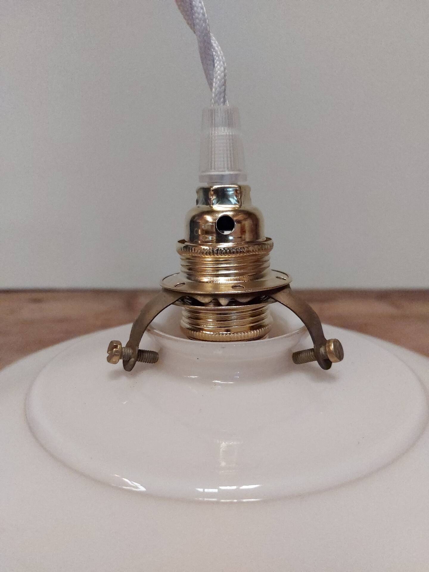 Suspension antique lampshade in pink opaline