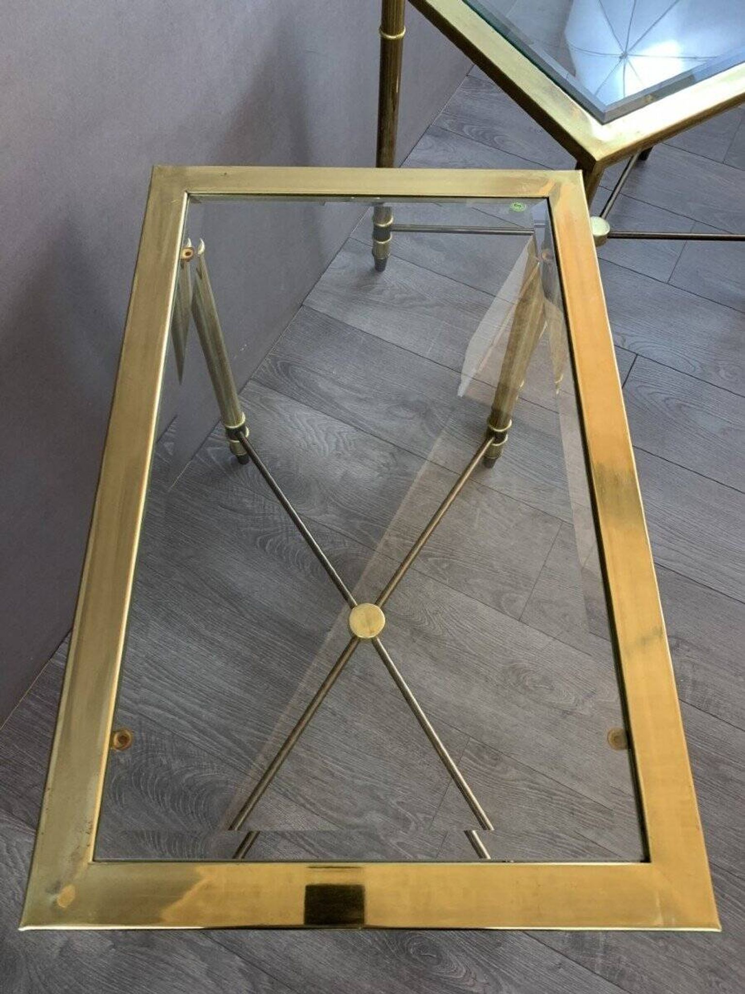 Paire de tables d’appoint en métal et verre, XXème siècle