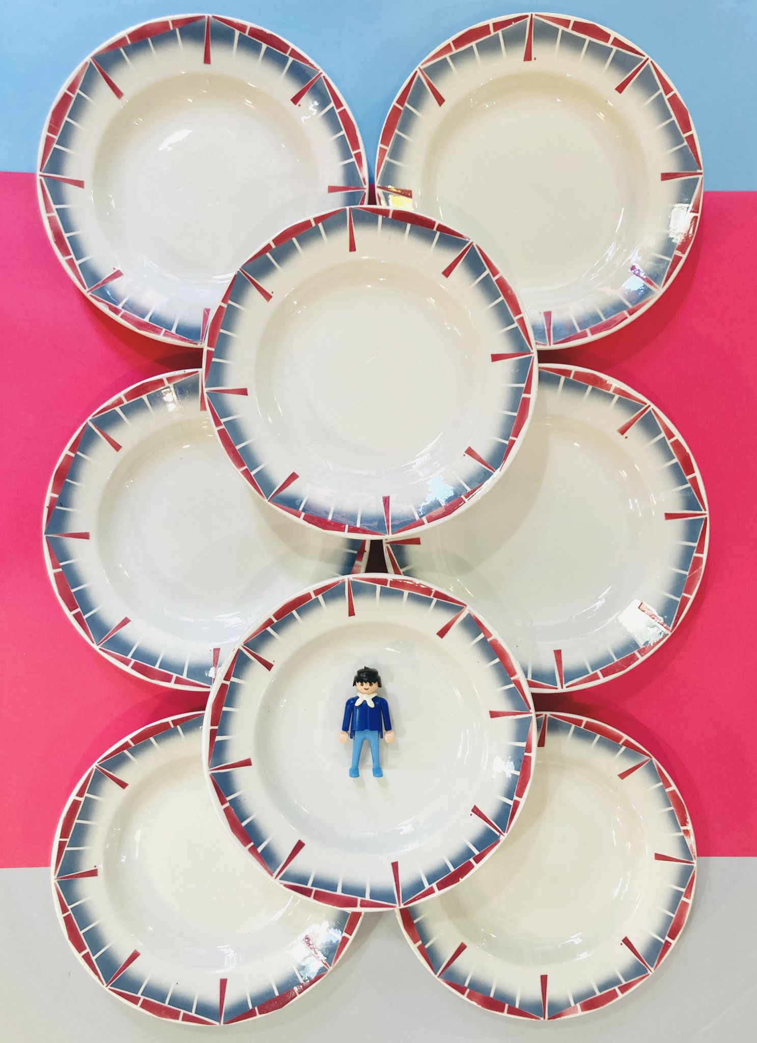 8 hollow plates ceranord st amand boulingrin pink and blue -vintage-kitchen-retro