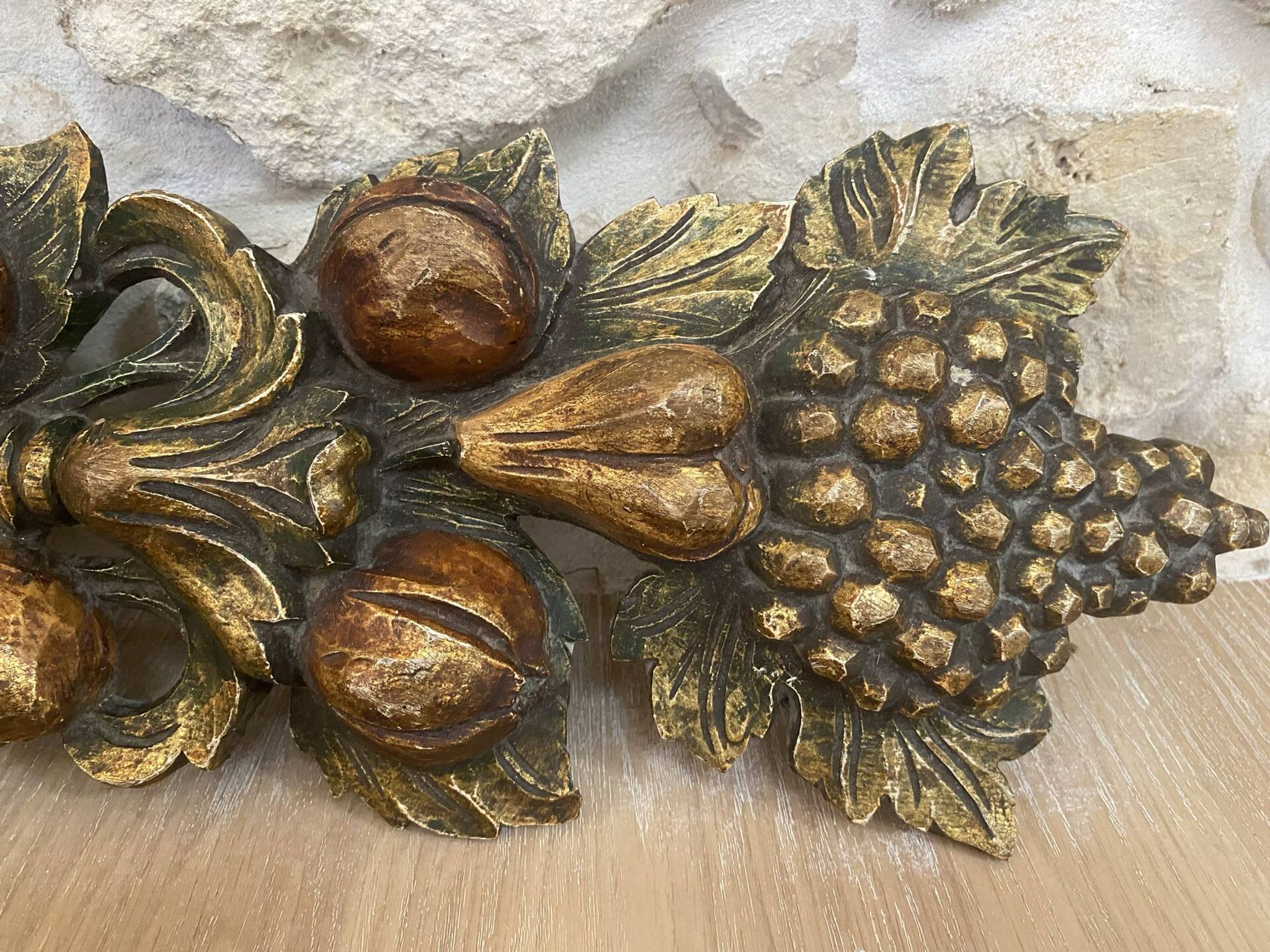 Large wall sculpture in carved gilded wood – fruits and foliage –